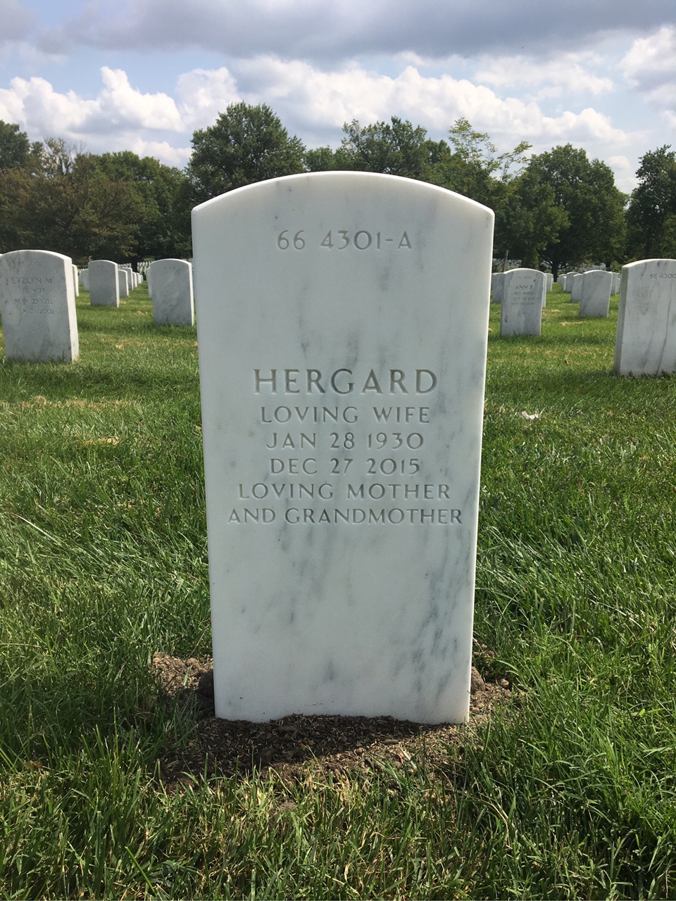 Back of headstone — Alfredo Pieruccini
