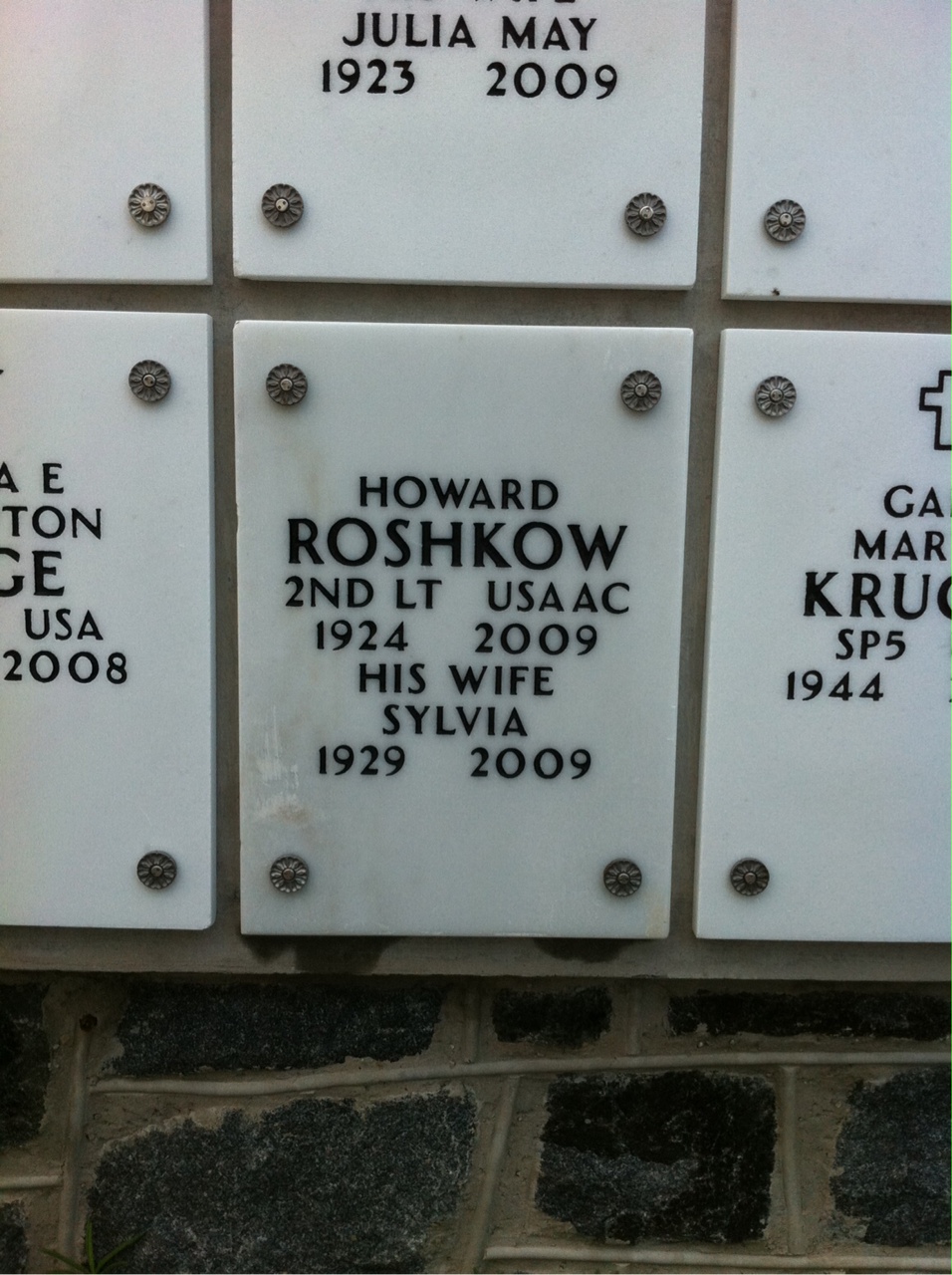 Howard Roshkow