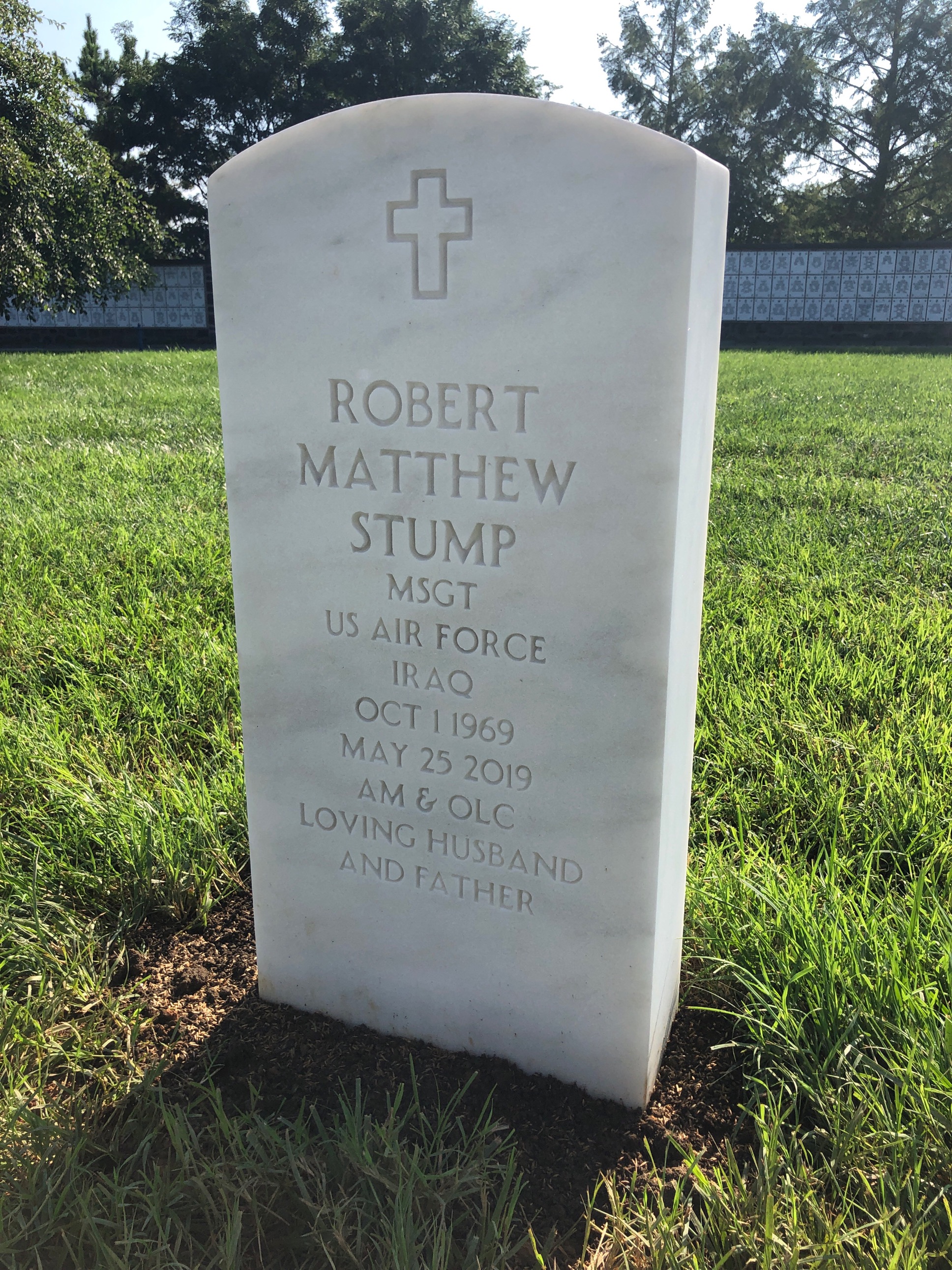 Robert M Stump