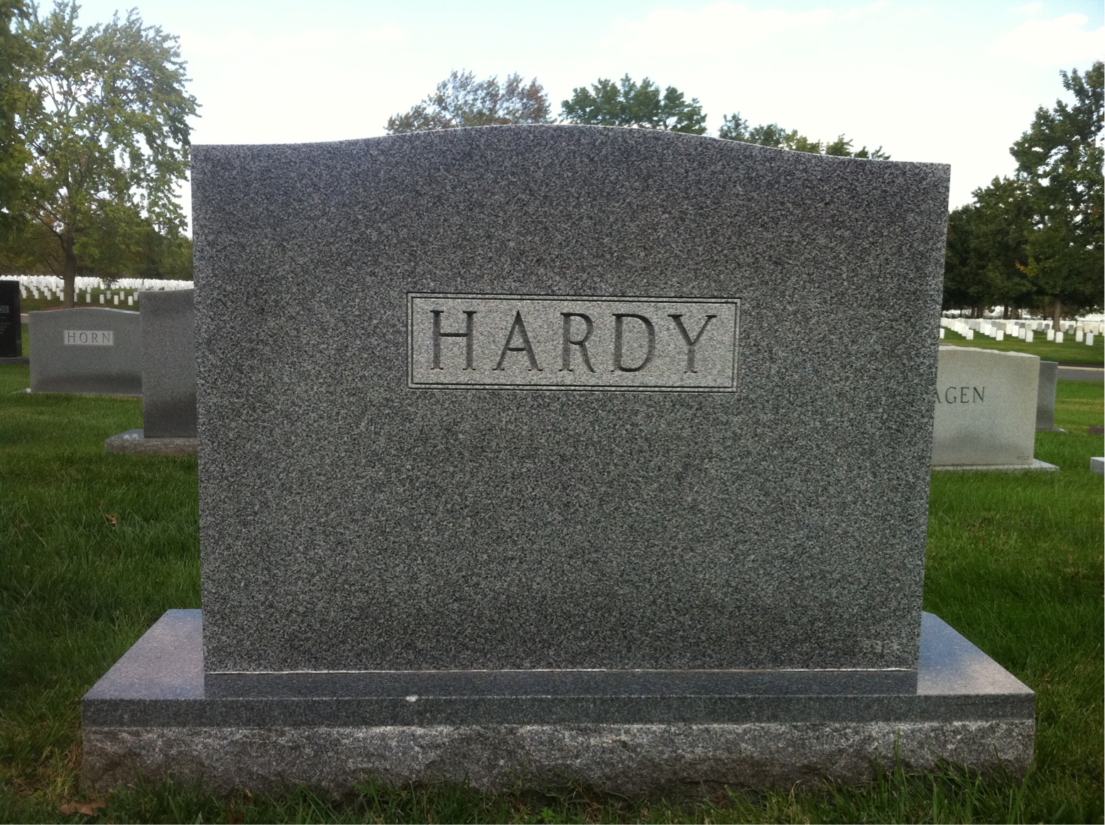 Back of headstone — Vernon H Hardy