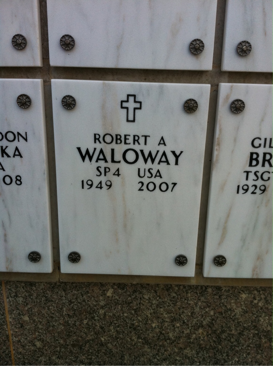 Robert Waloway