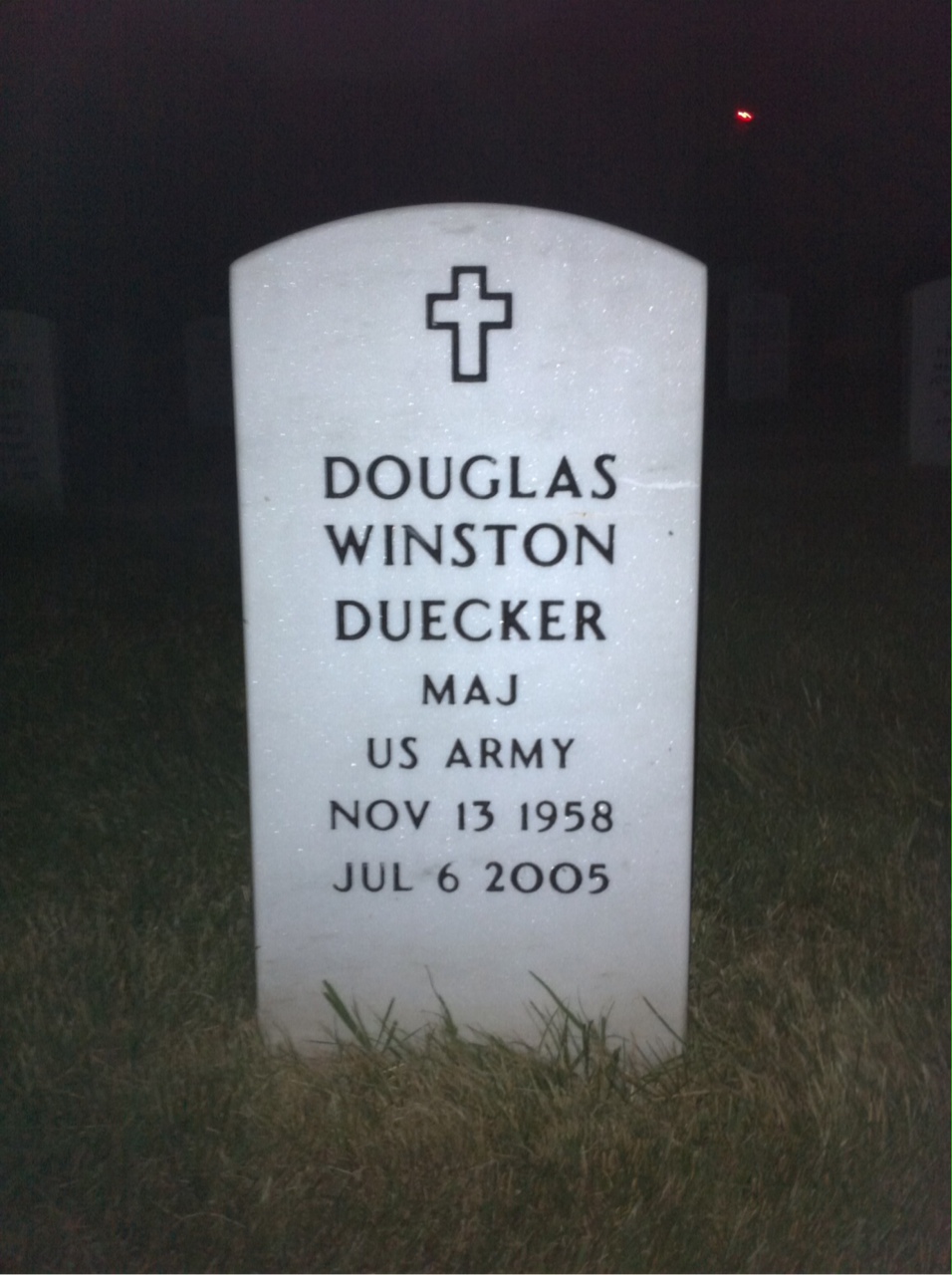 Douglas Duecker