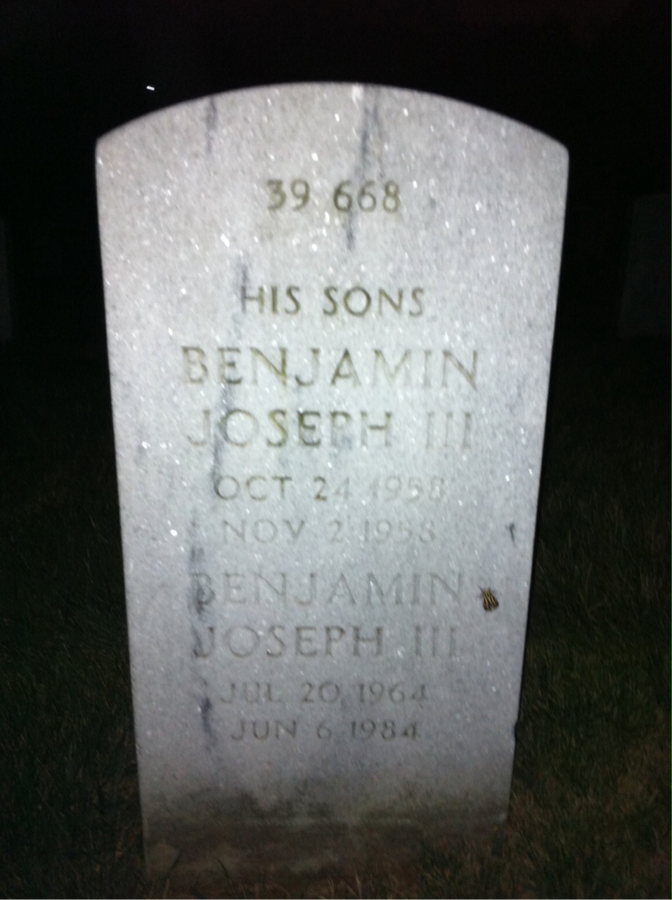 Back of headstone — Benjamin Mendes