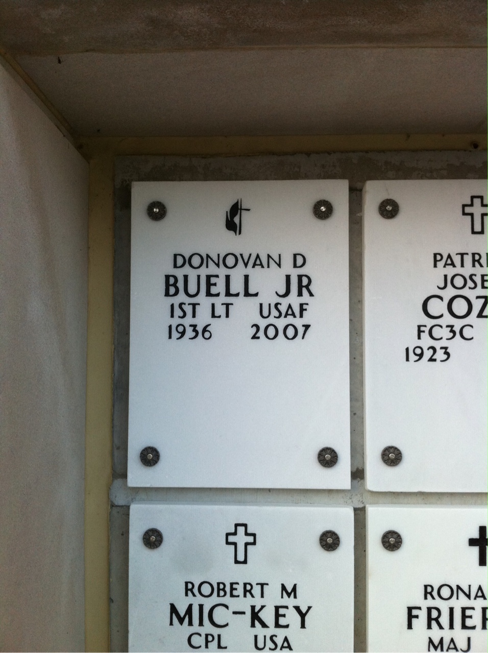 Donovan Buell