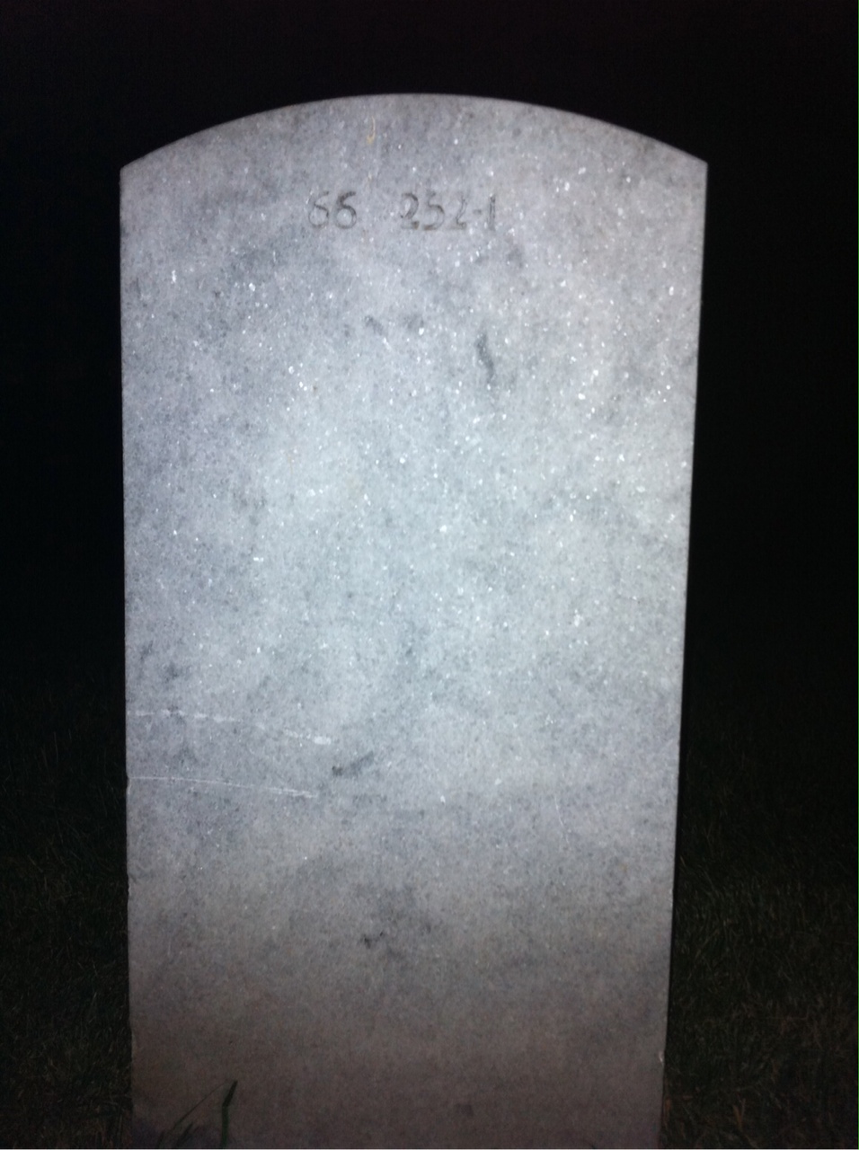 Back of headstone — Leslie Beesley