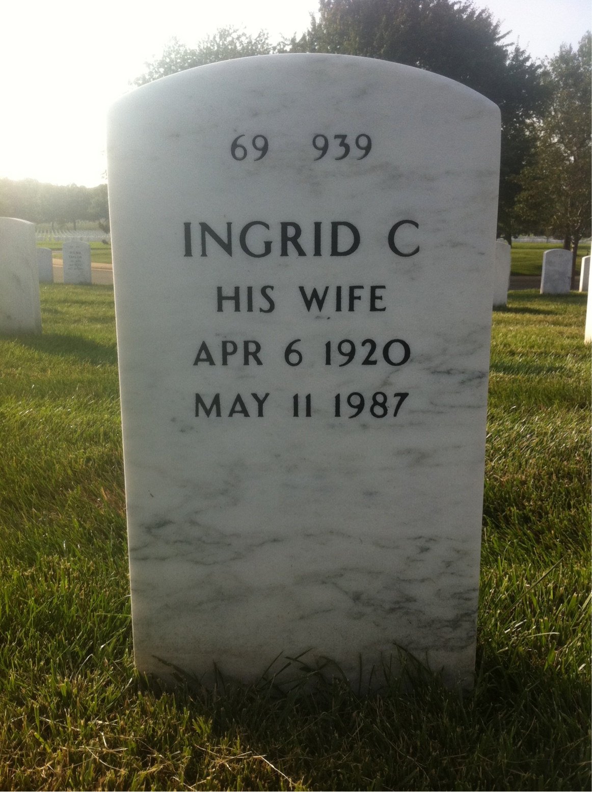 Back of headstone — Frank Mitchell
