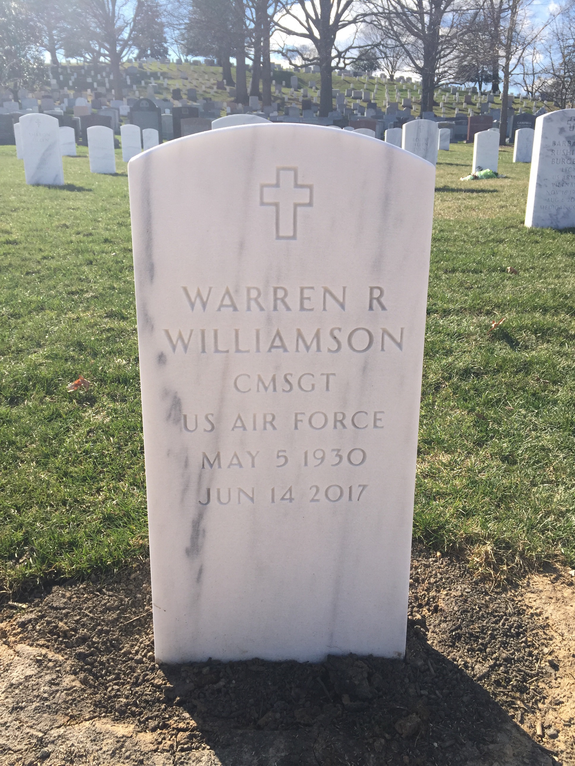 Warren R Williamson