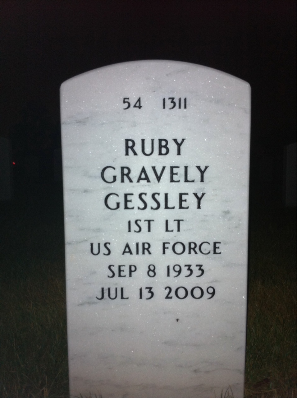 Back of headstone — Lester Gessley