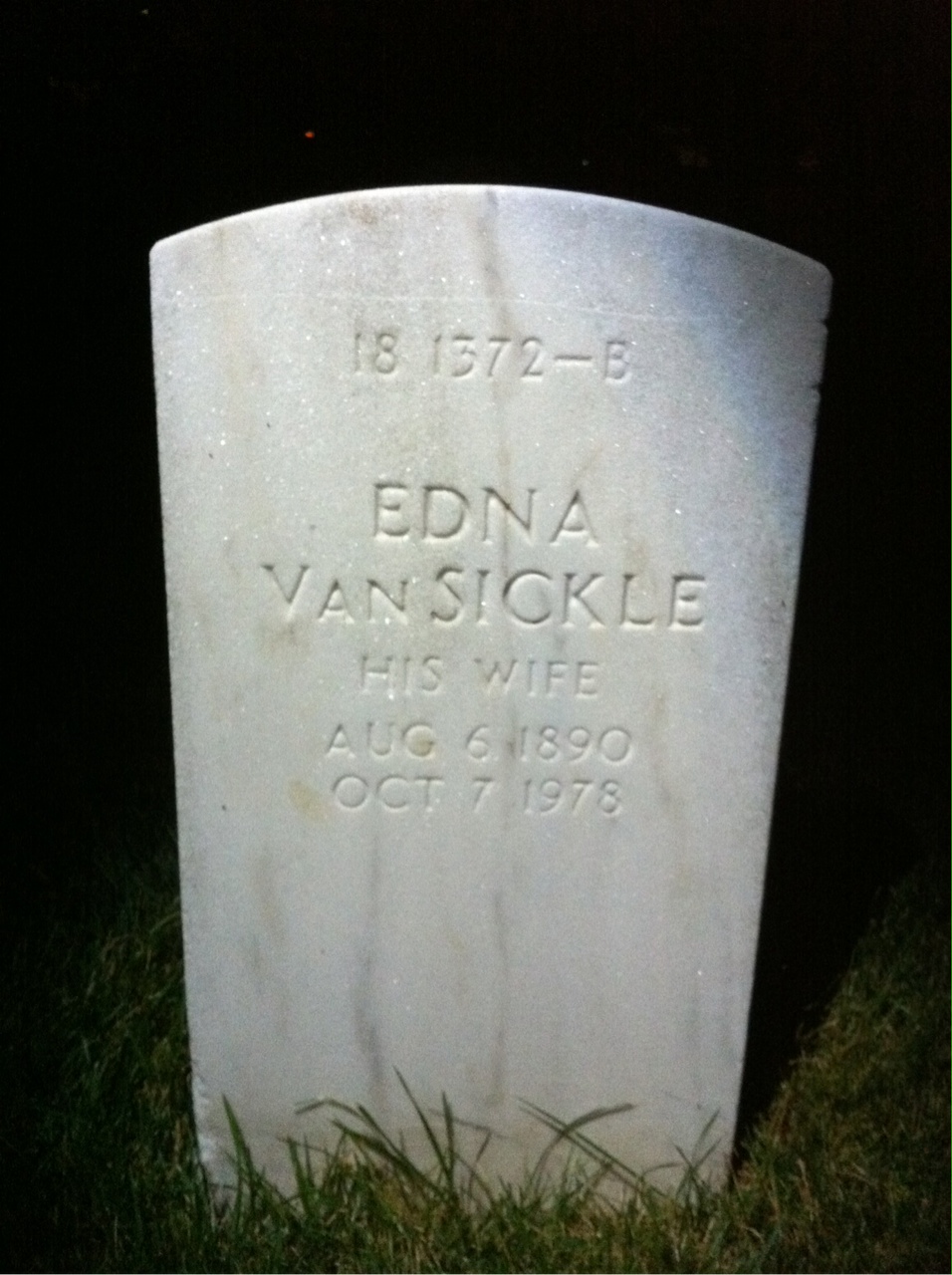 Back of headstone — Edna Benton