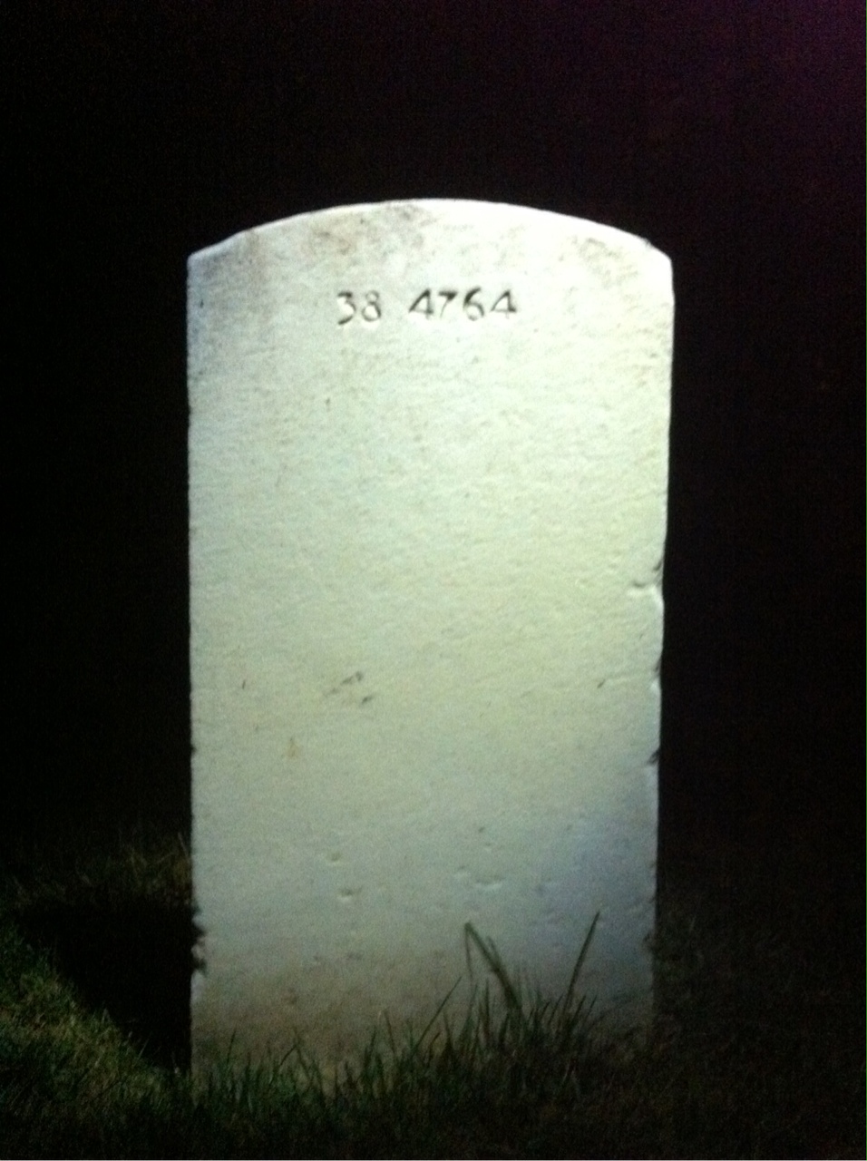 Back of headstone — Cleo Cummins