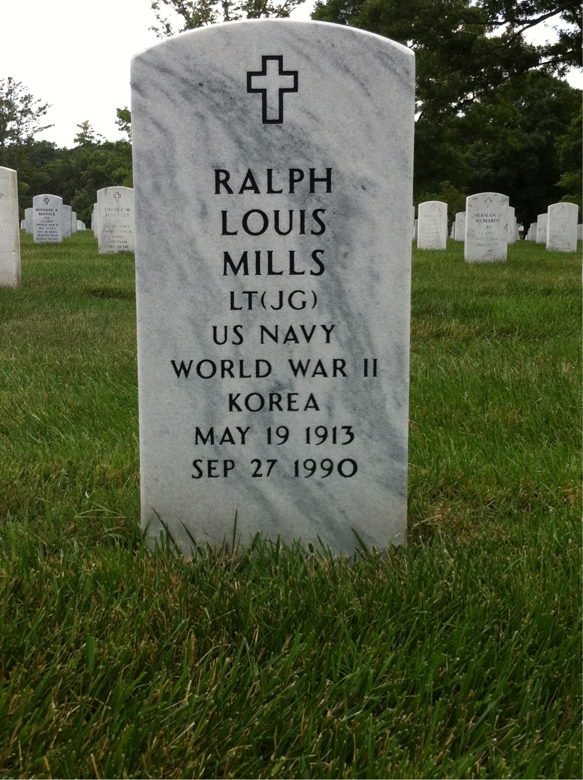 Ralph Mills