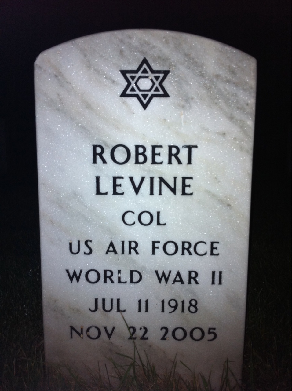 Robert Levine