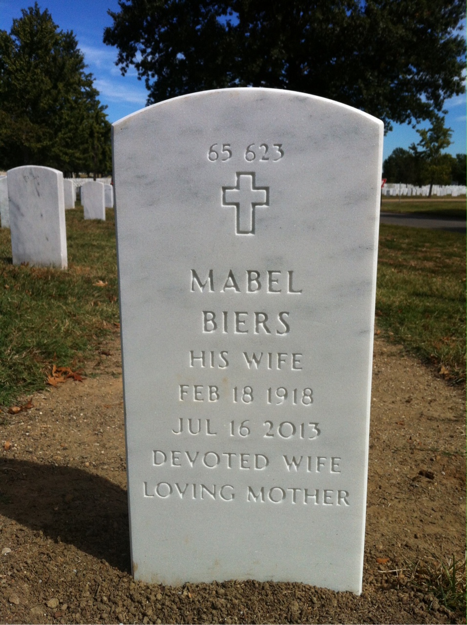 Back of headstone — Leslie Morgan