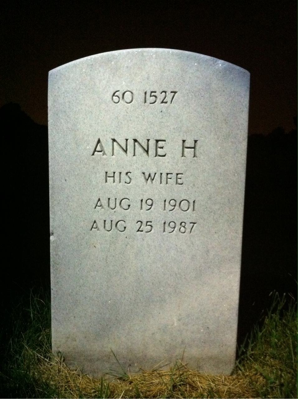 Back of headstone — Anne Munske