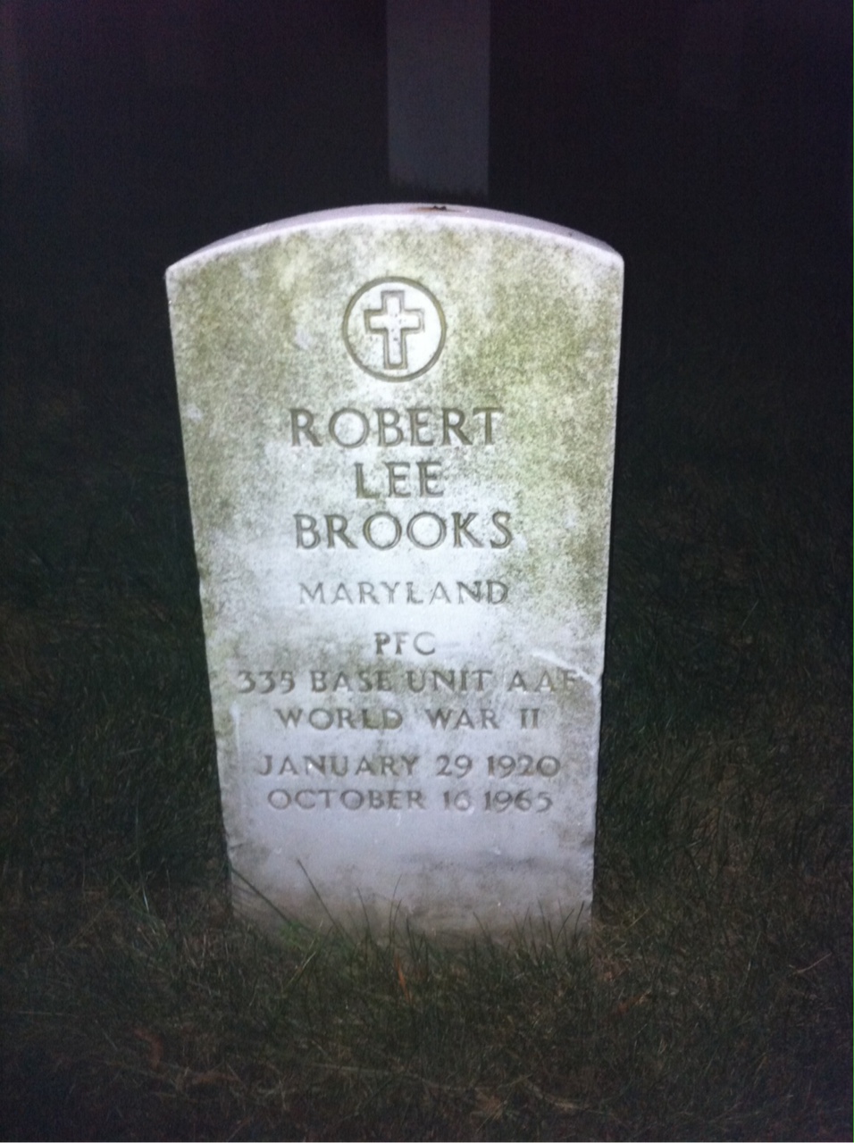 Robert L Brooks