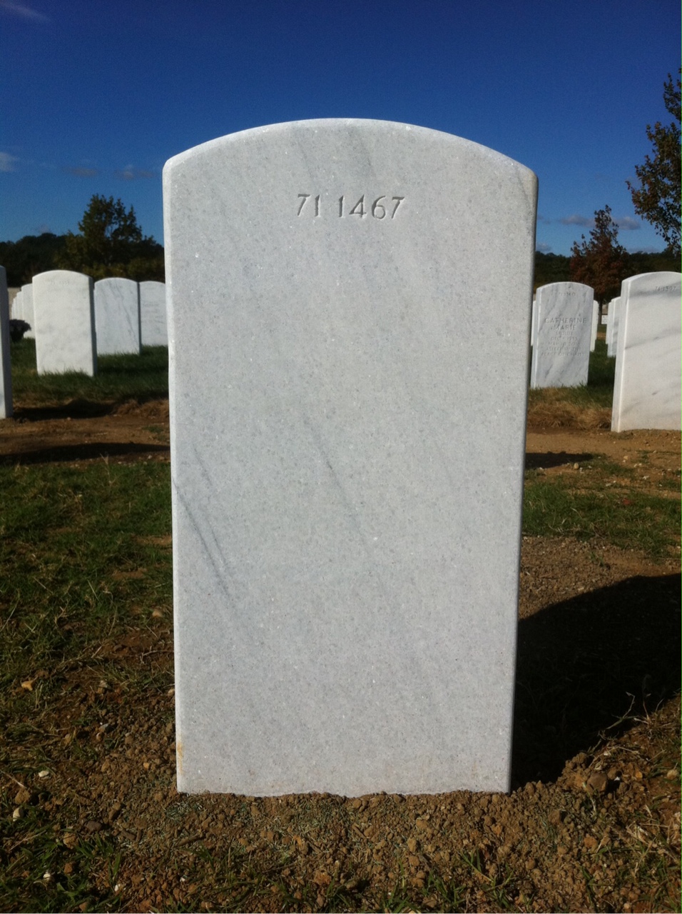 Back of headstone — Verne D Barlow