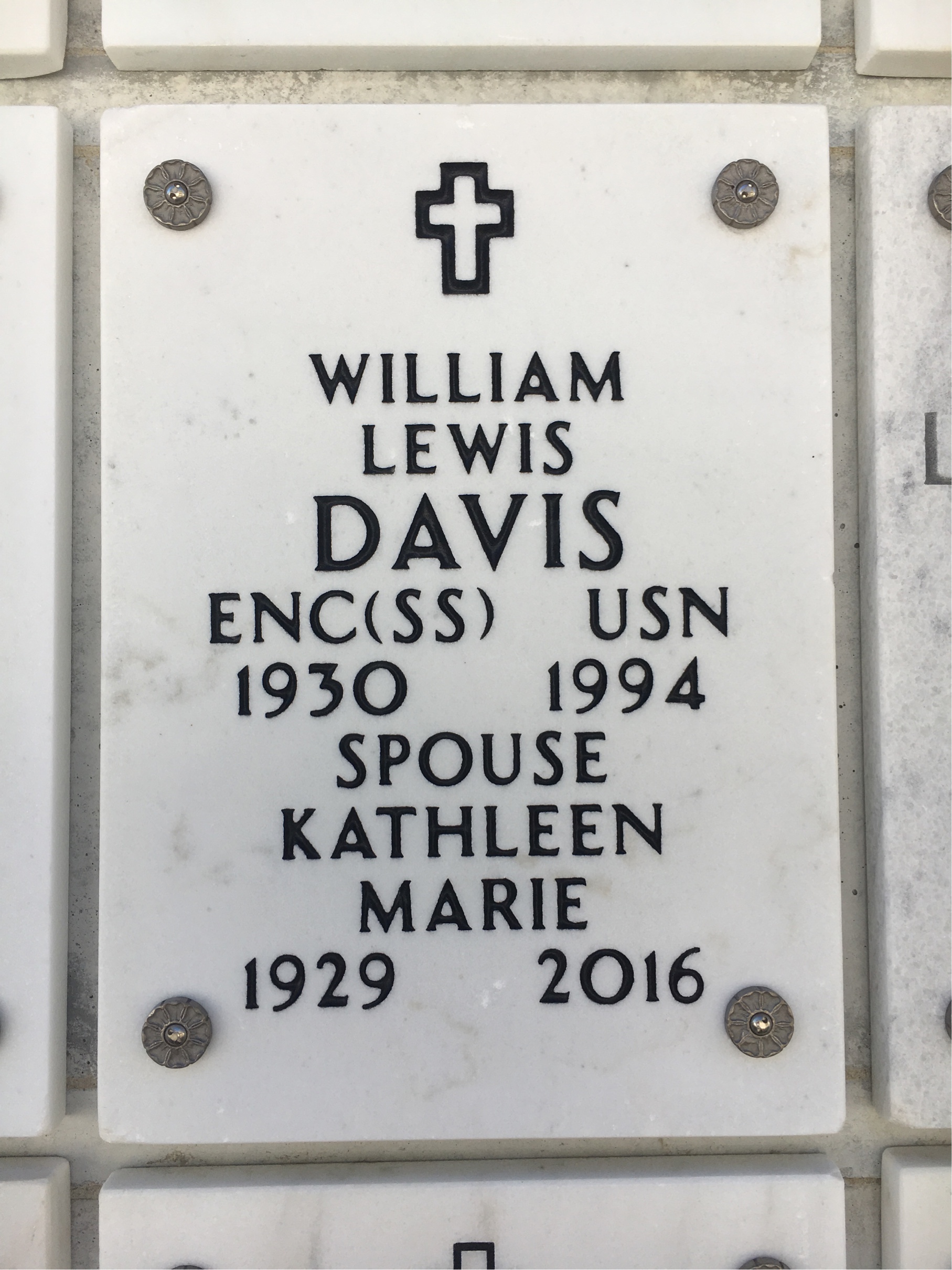William L Davis
