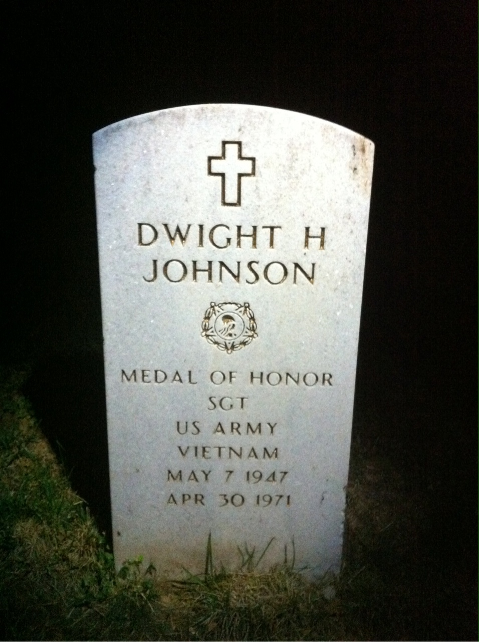 Headstone of Dwight H Johnson