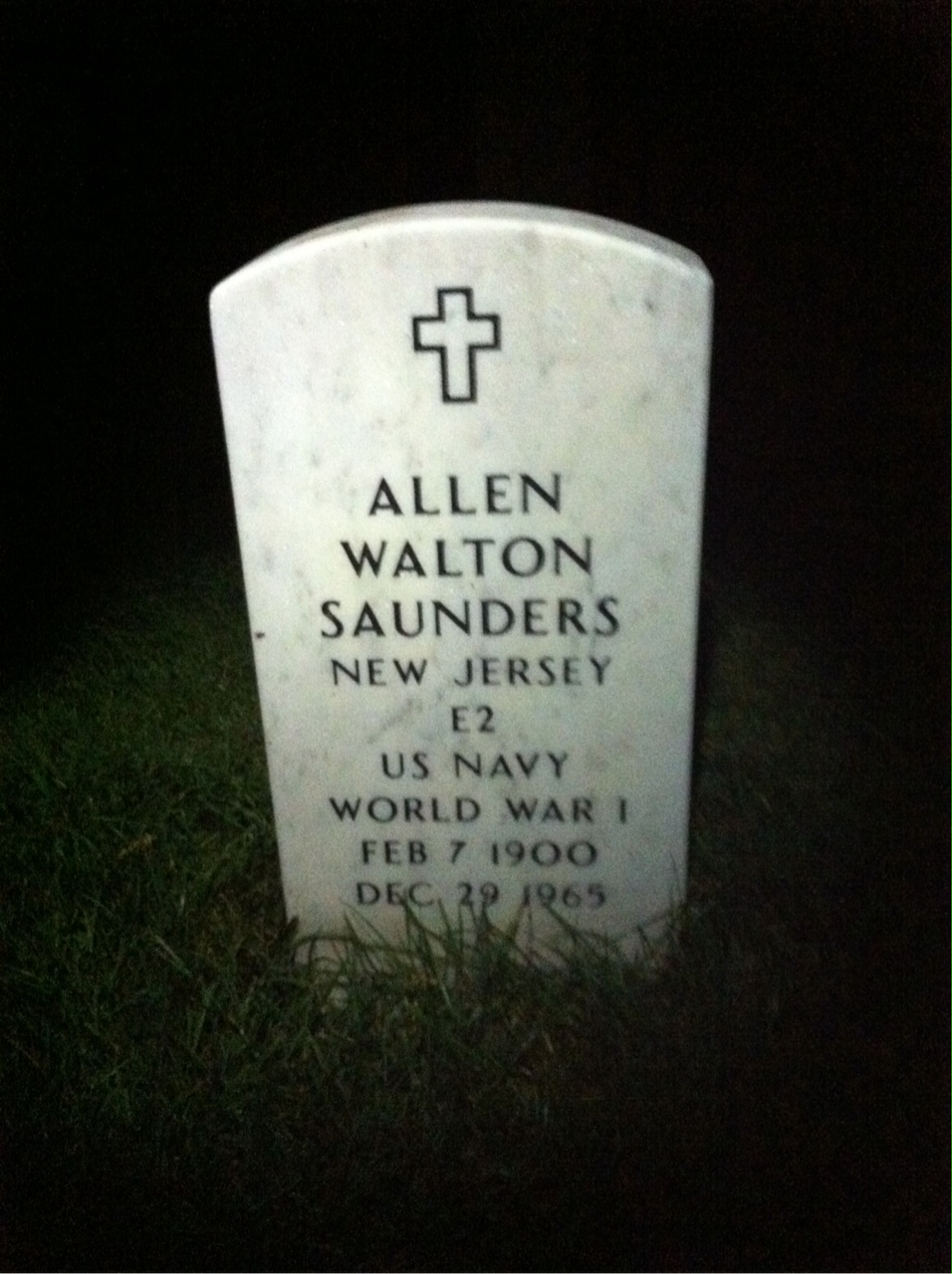 Allen Saunders