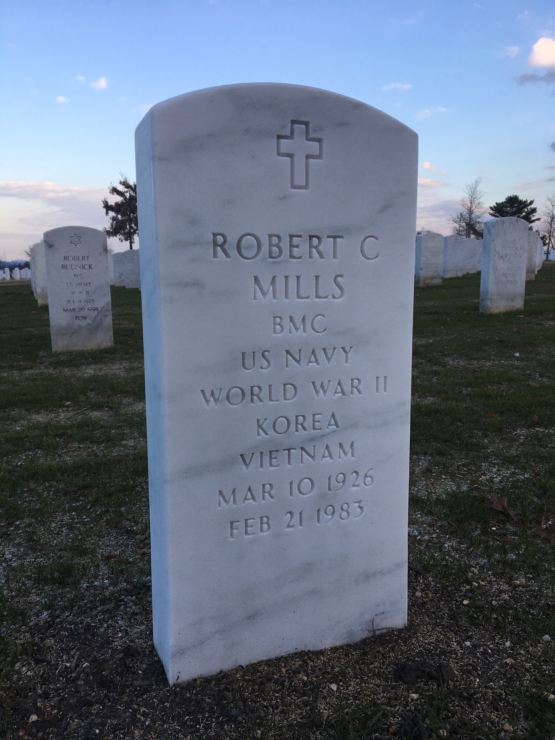 Robert Mills