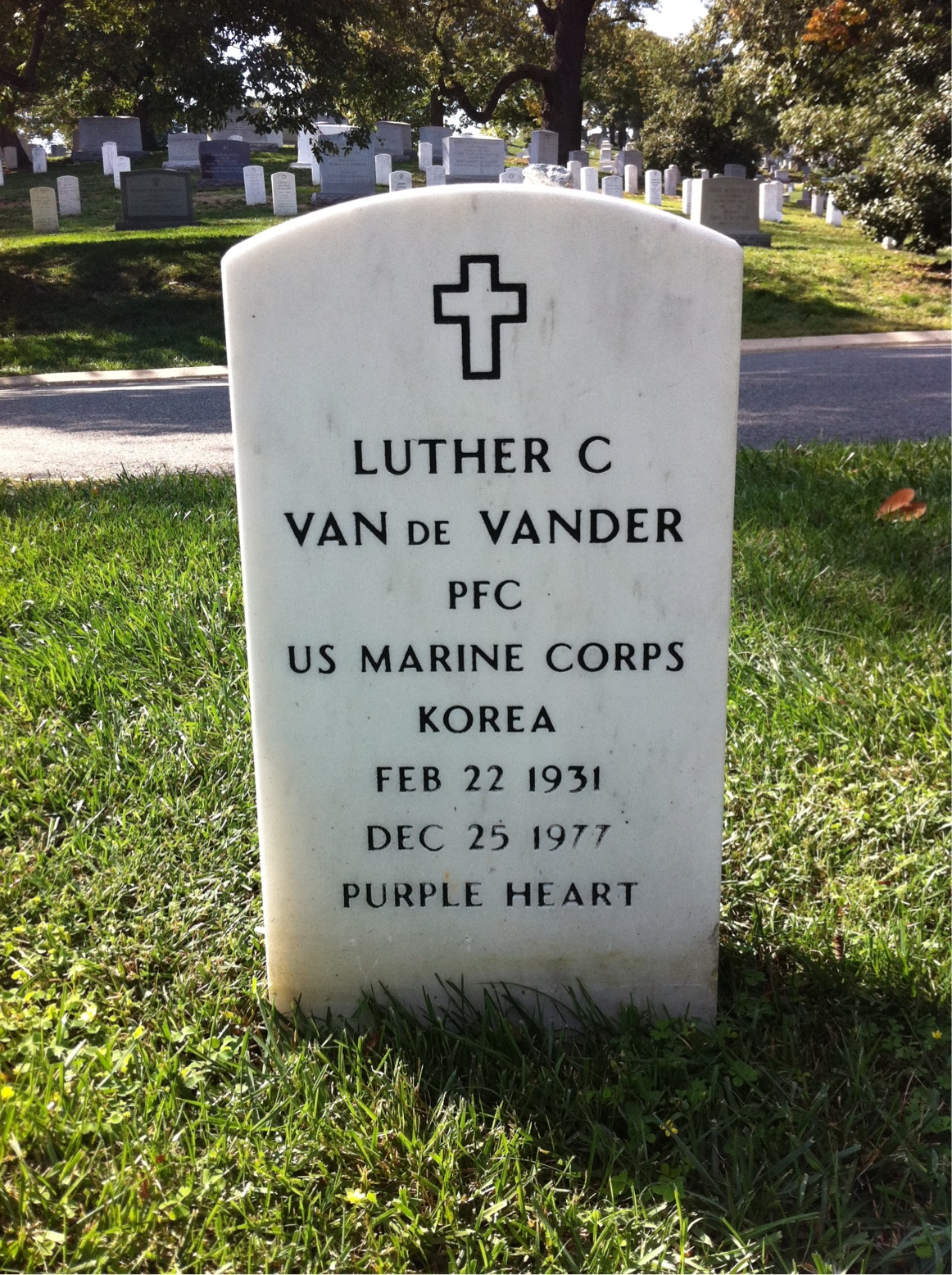 Luther Vandevander