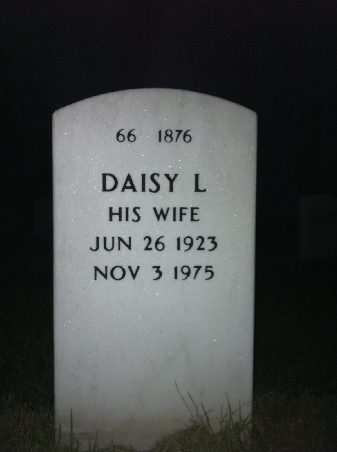 Back of headstone — Willie Doss