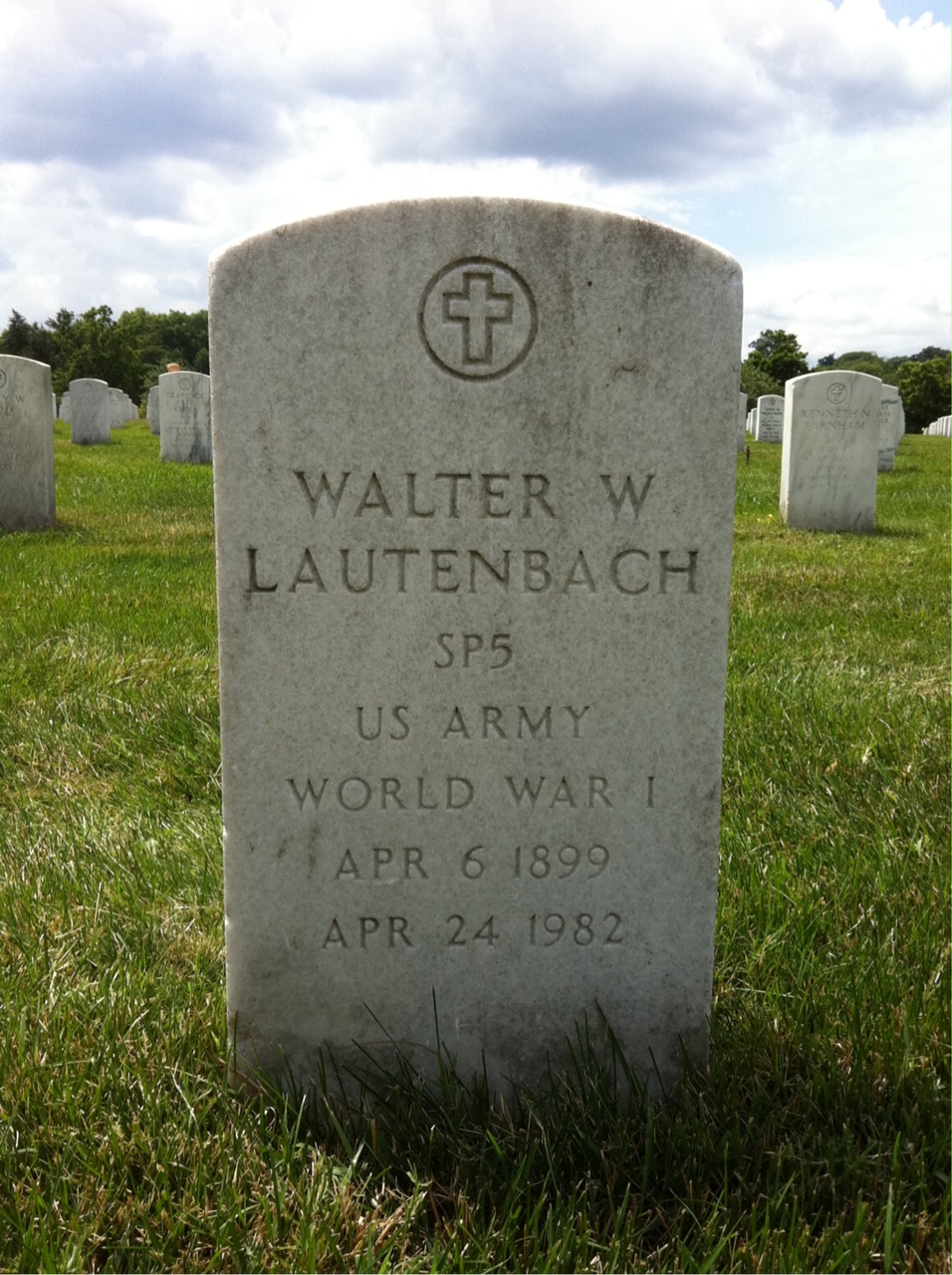 Walter W Lautenbach