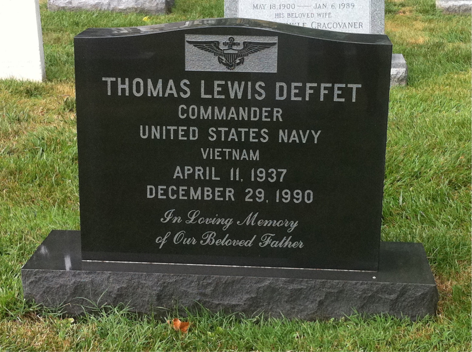 Thomas Lewis Deffet