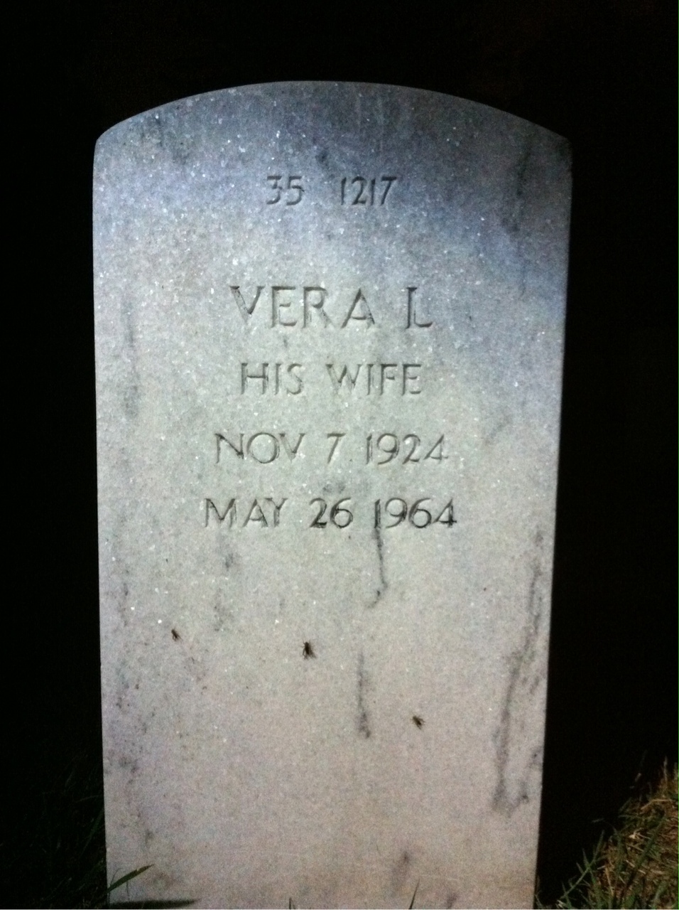 Back of headstone — Issel Boggs