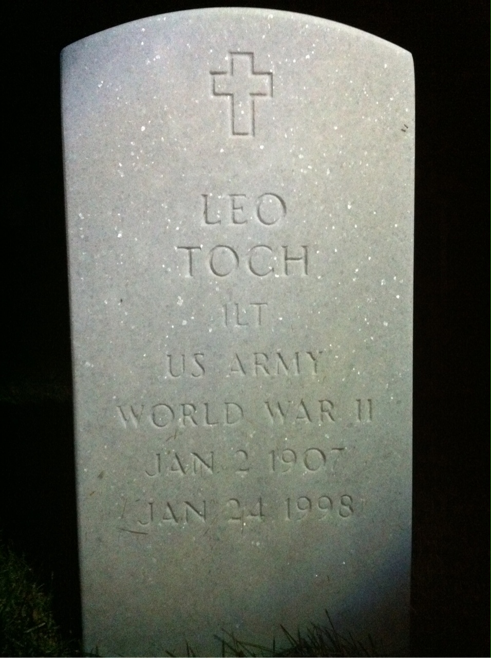 Leo Toch