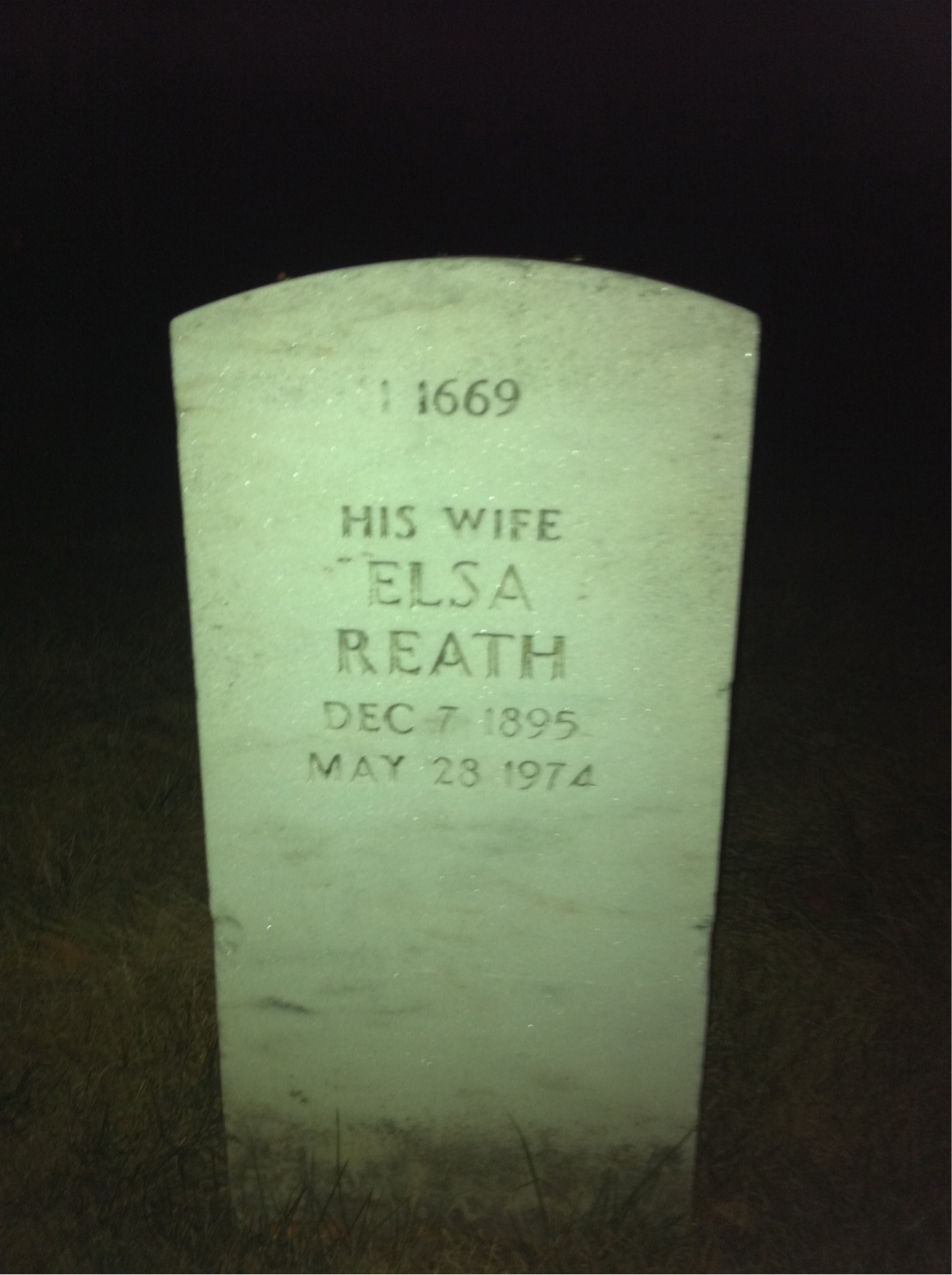 Back of headstone — Elsa Appleton