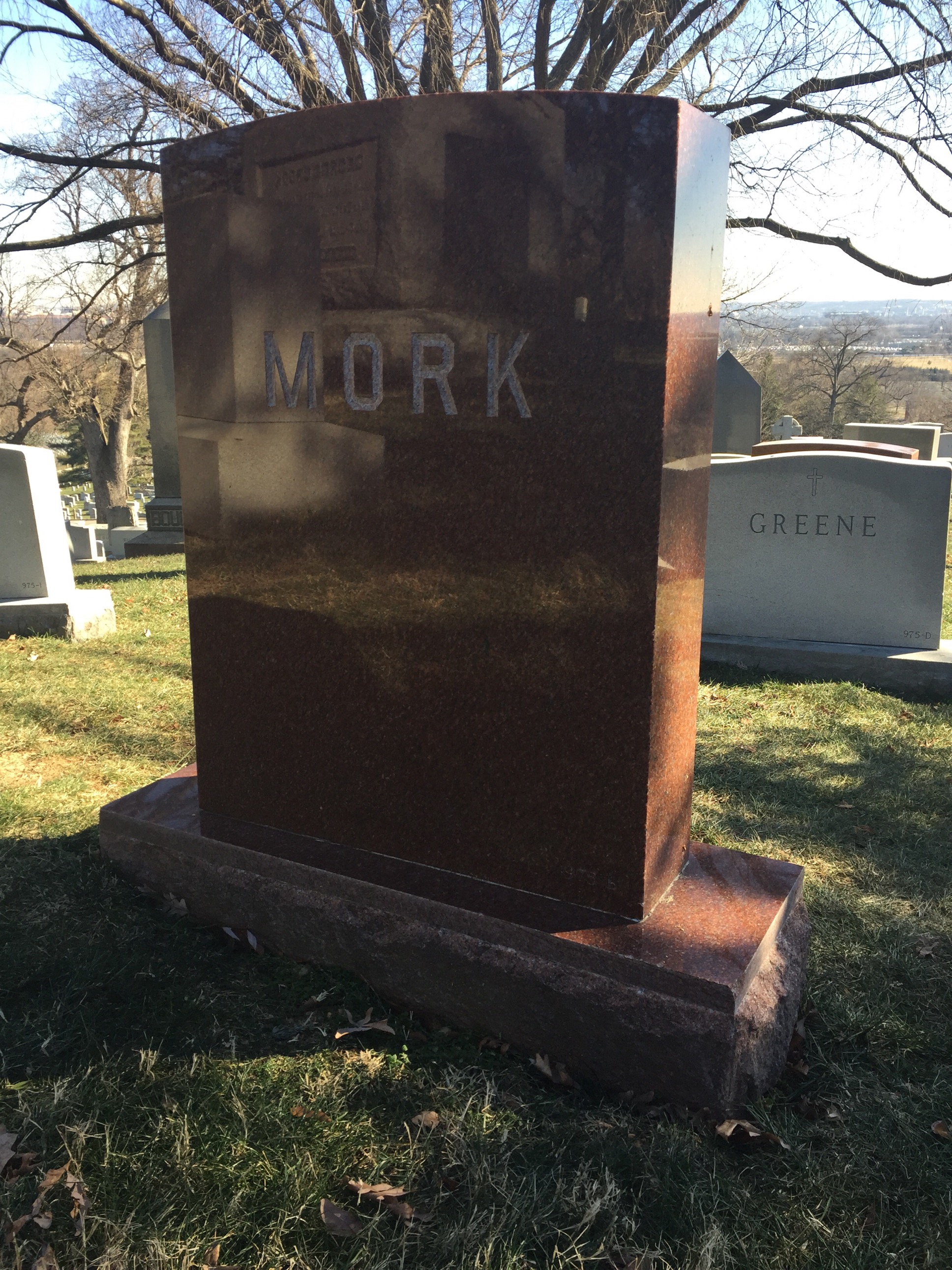Back of headstone — Lee Mork