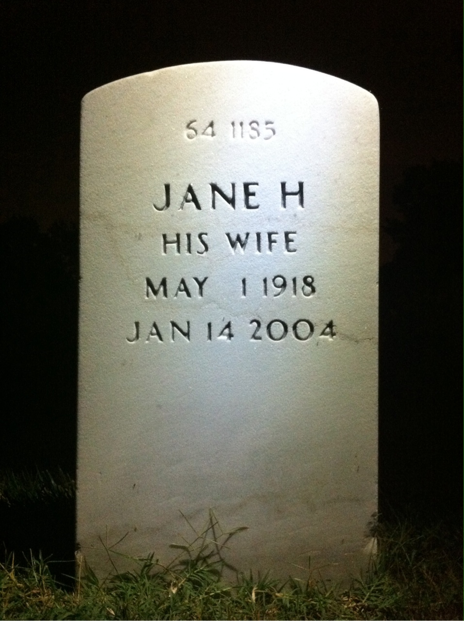 Back of headstone — Elliott Tracy