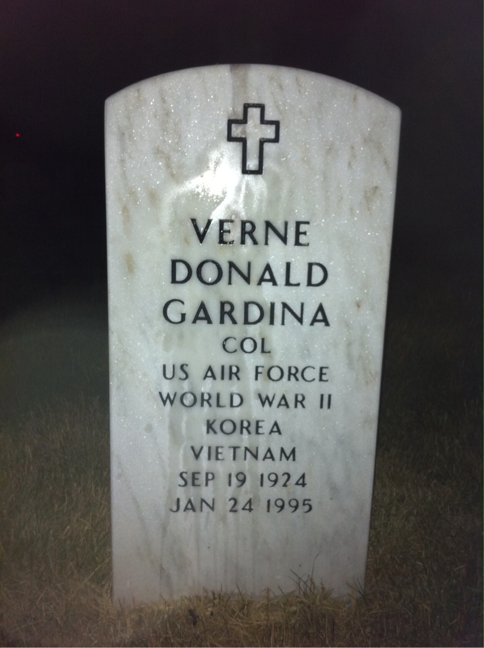 Verne Gardina