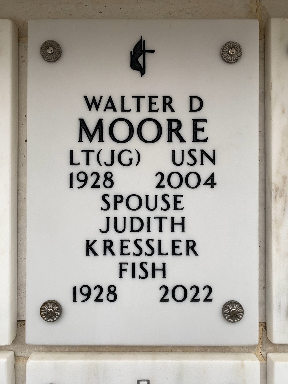 Walter D Moore