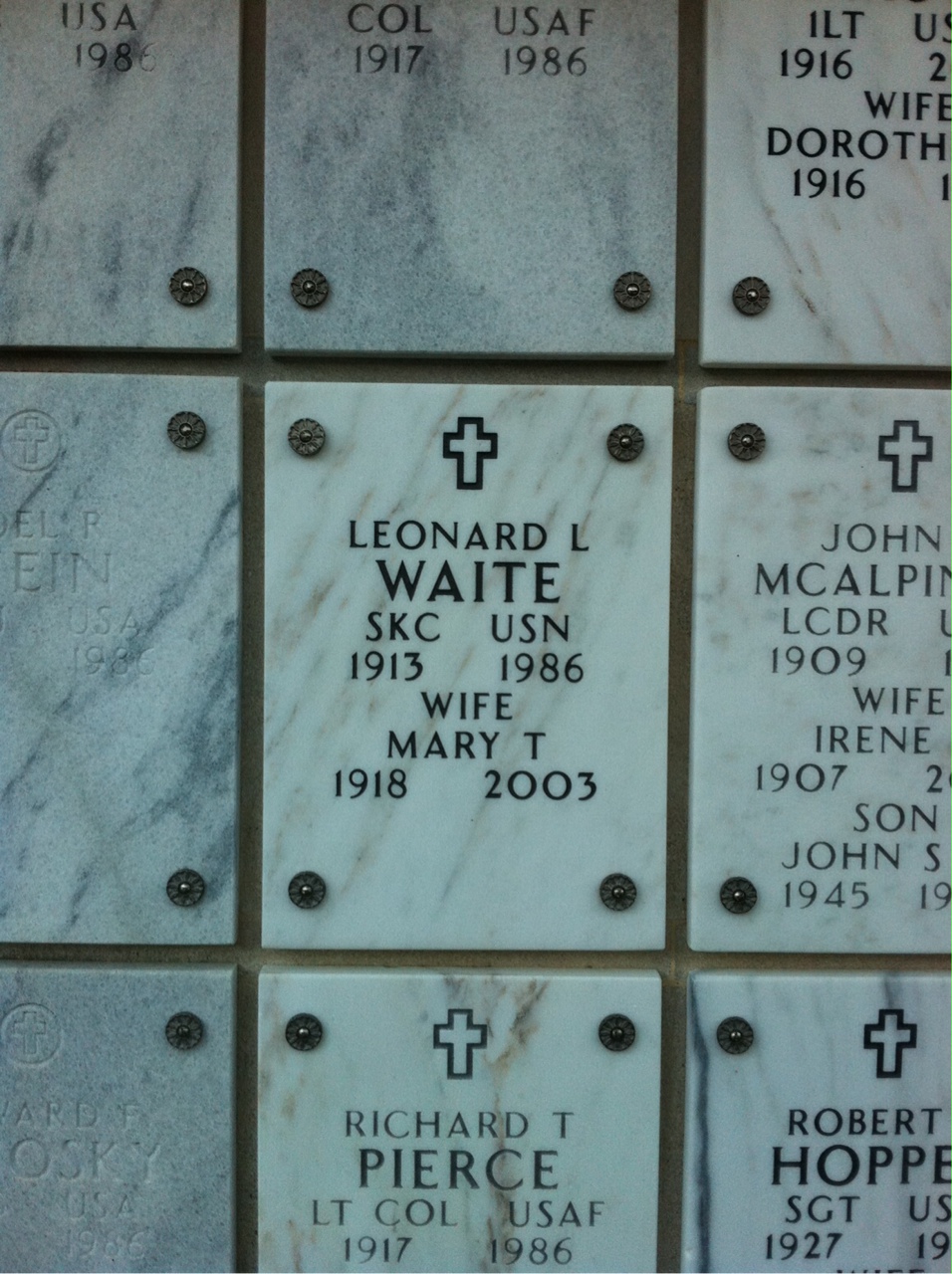 Leonard Waite