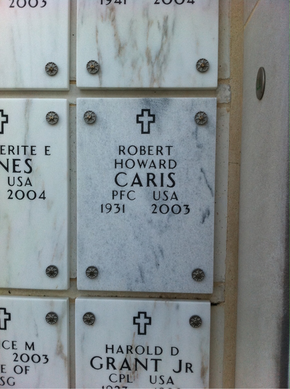 Robert Caris