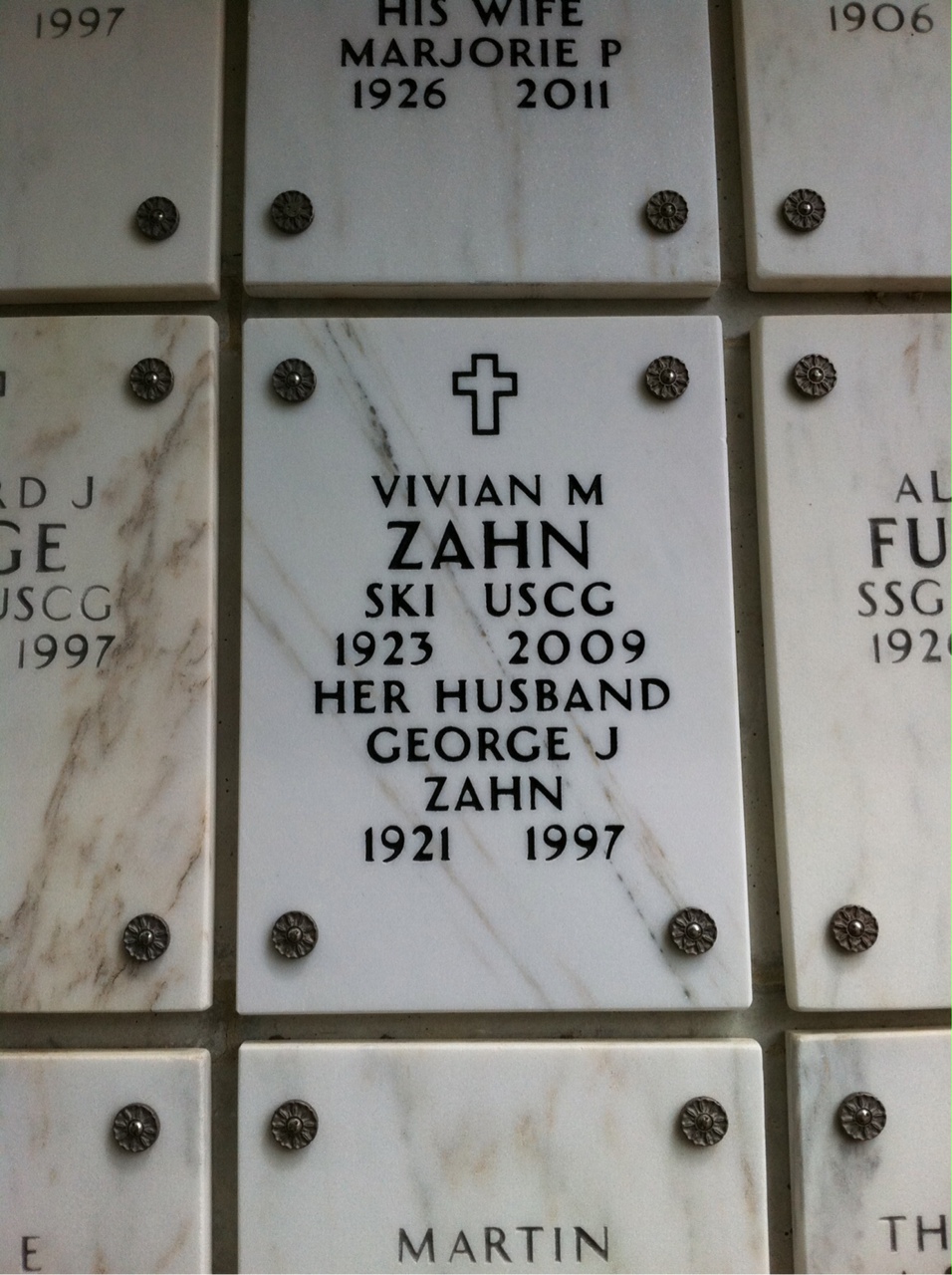 Vivian Zahn