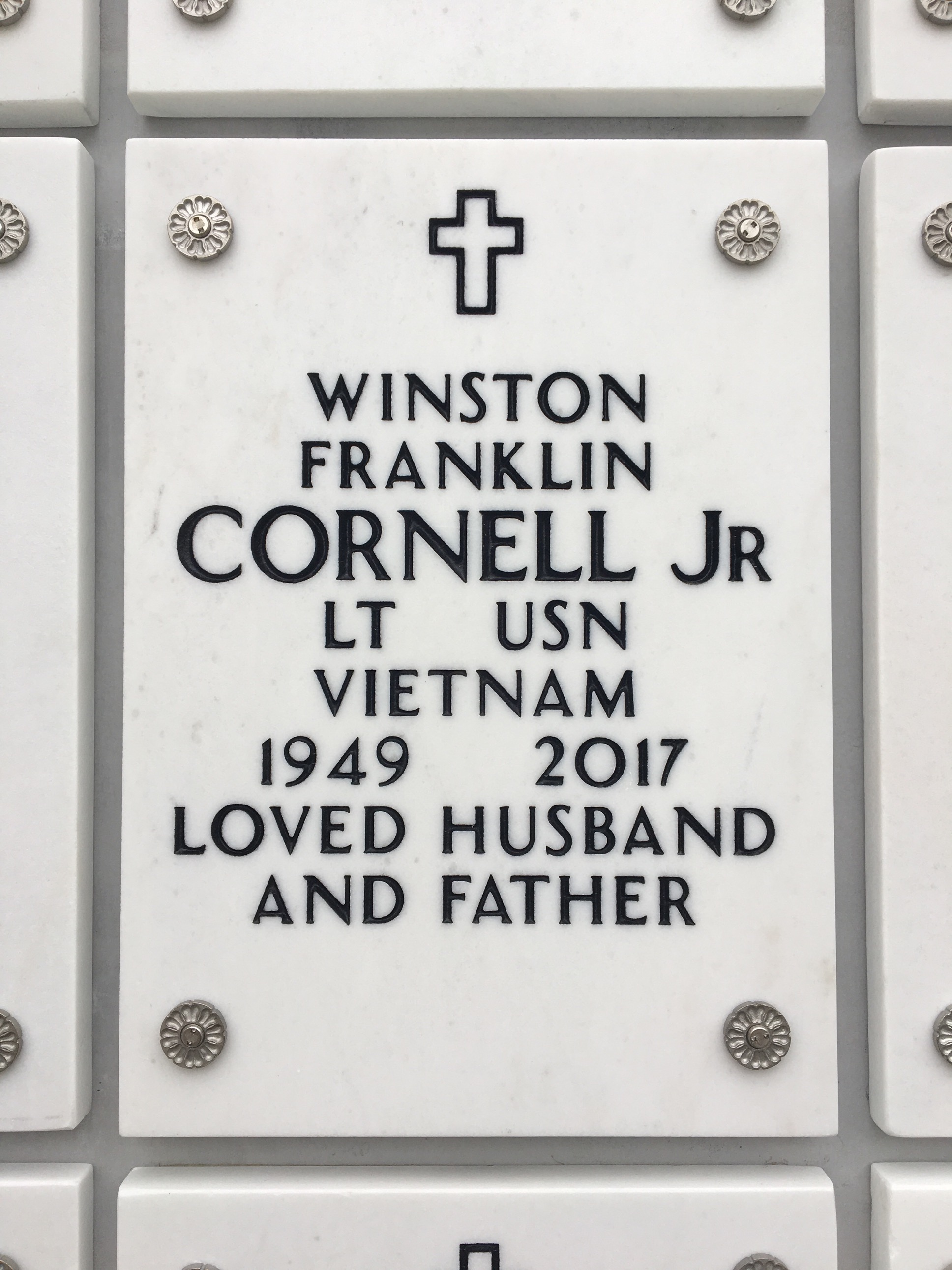 Winston F Cornell