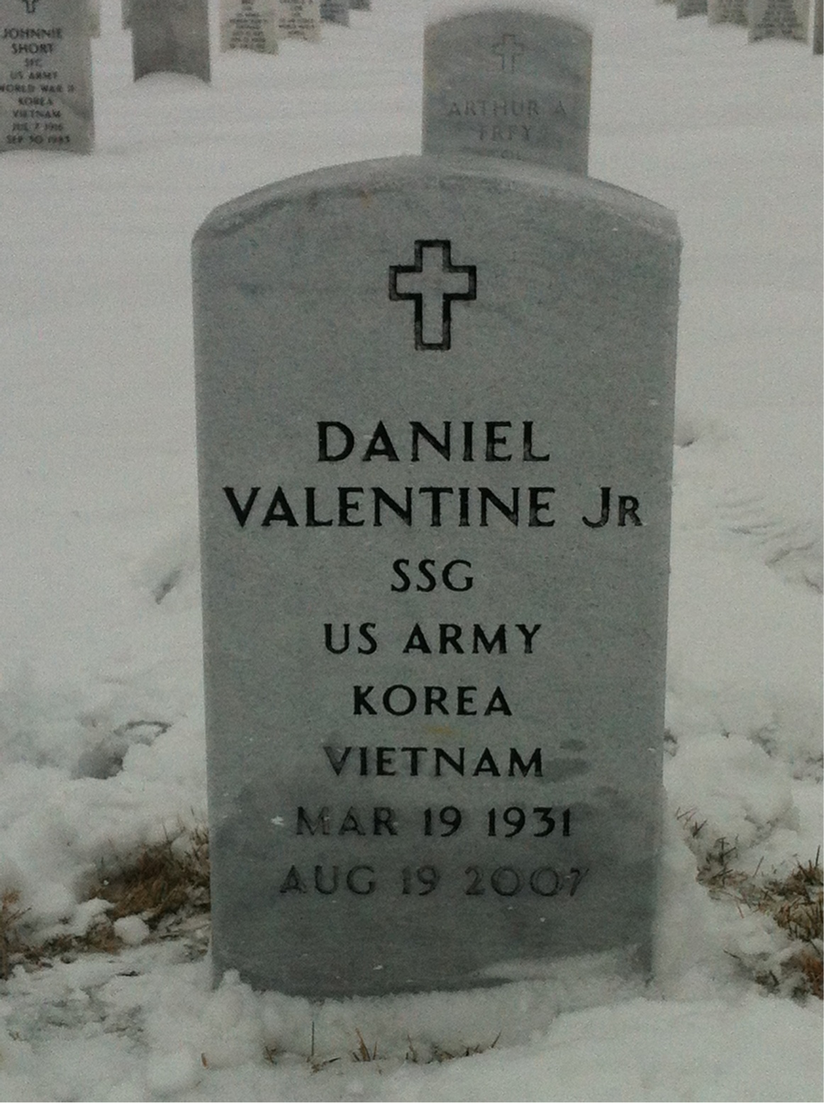 Daniel Valentine