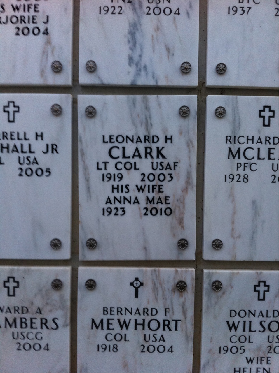 Leonard Clark