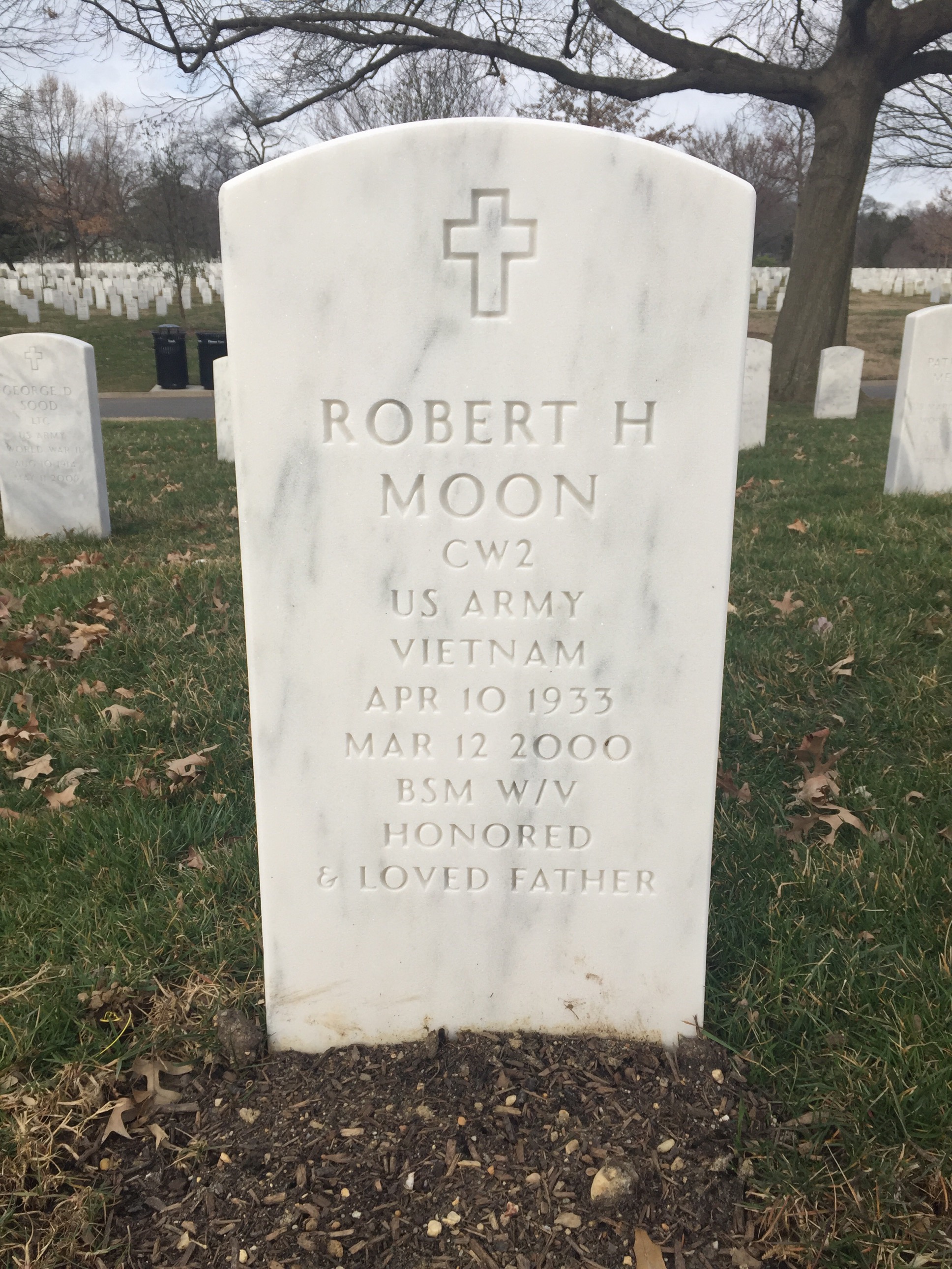 Robert Moon