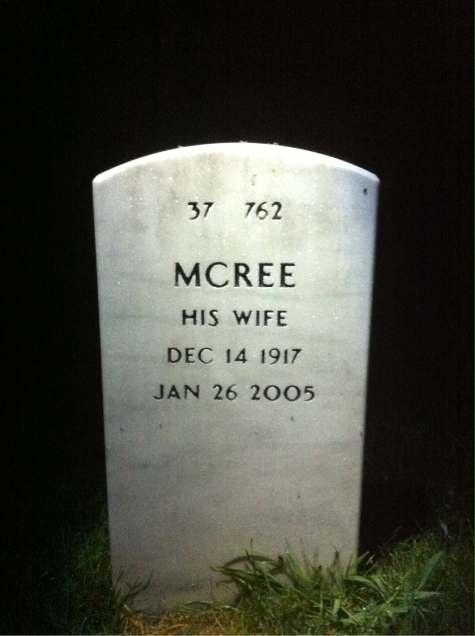 Back of headstone — Donald Vriezelaar
