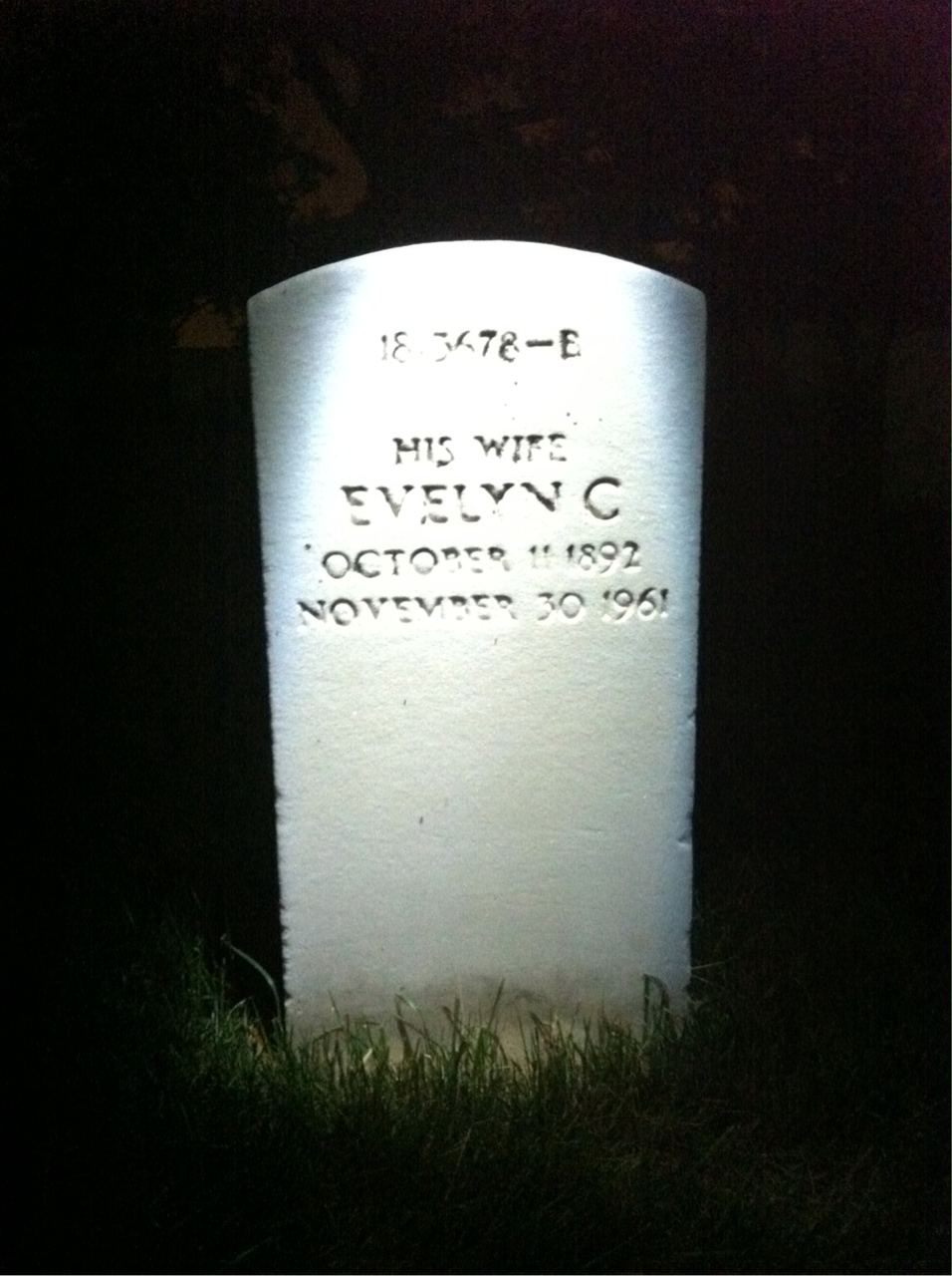 Back of headstone — Evelyn Almgren