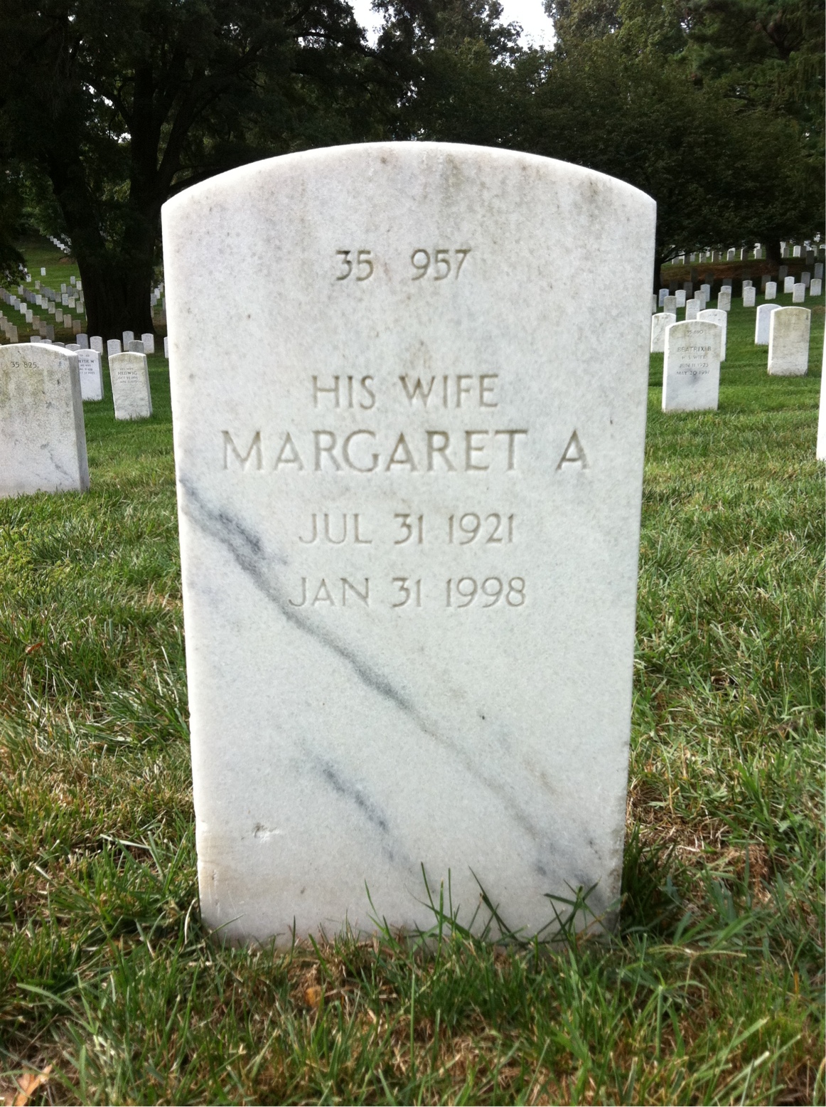 Back of headstone — Curtis Mimna