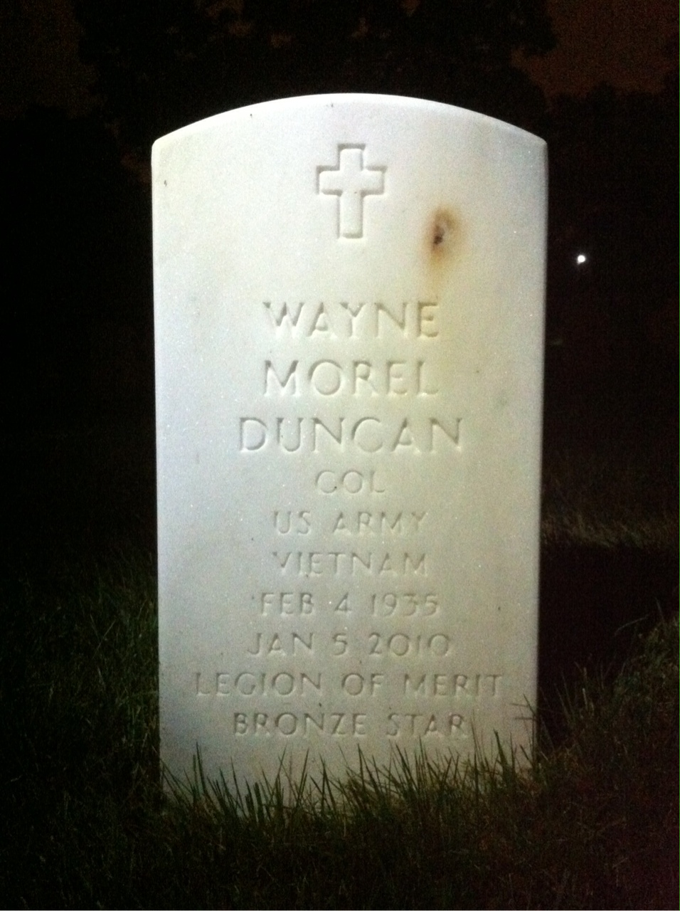 Wayne M Duncan