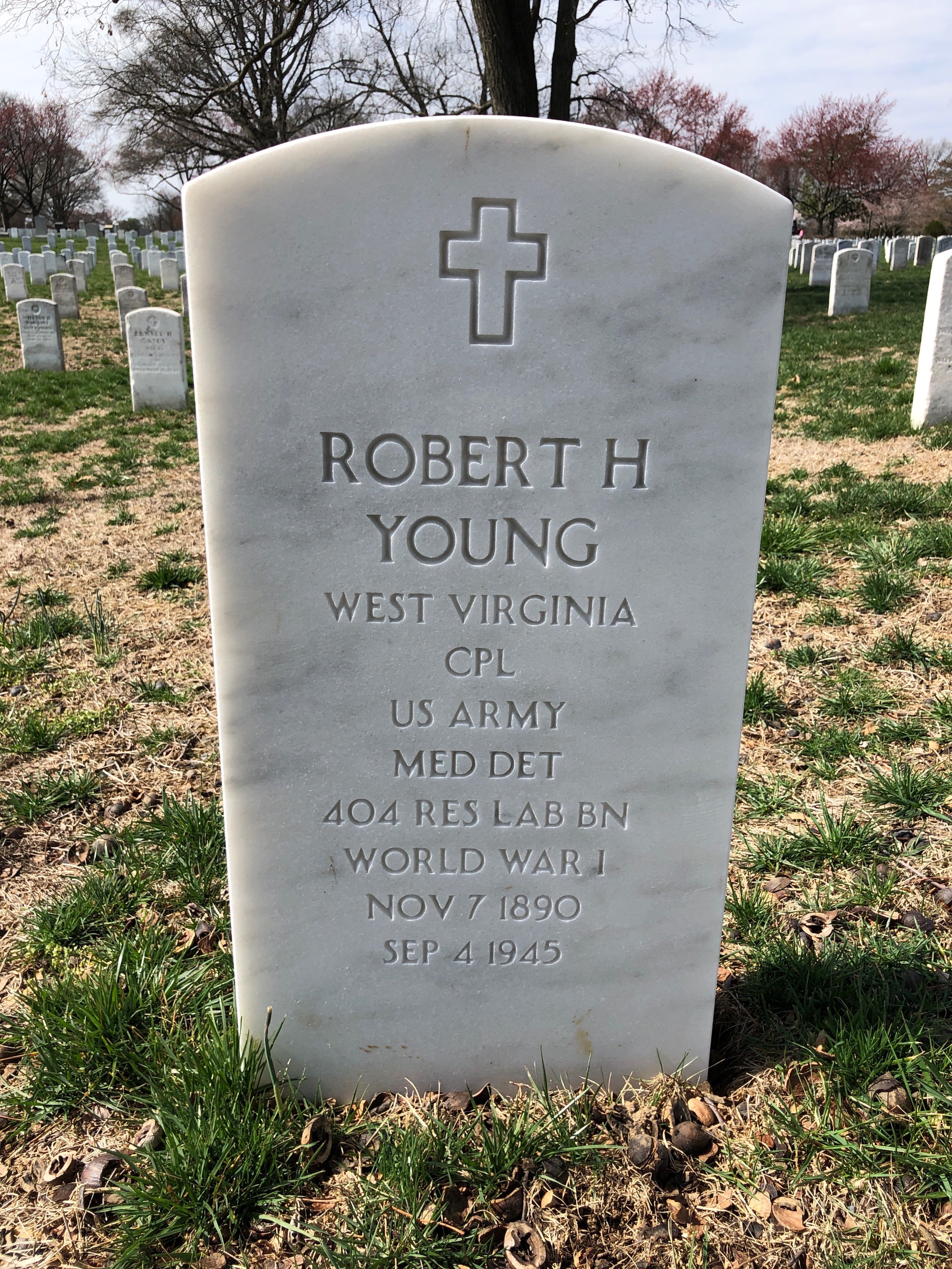 Robert Ray Young