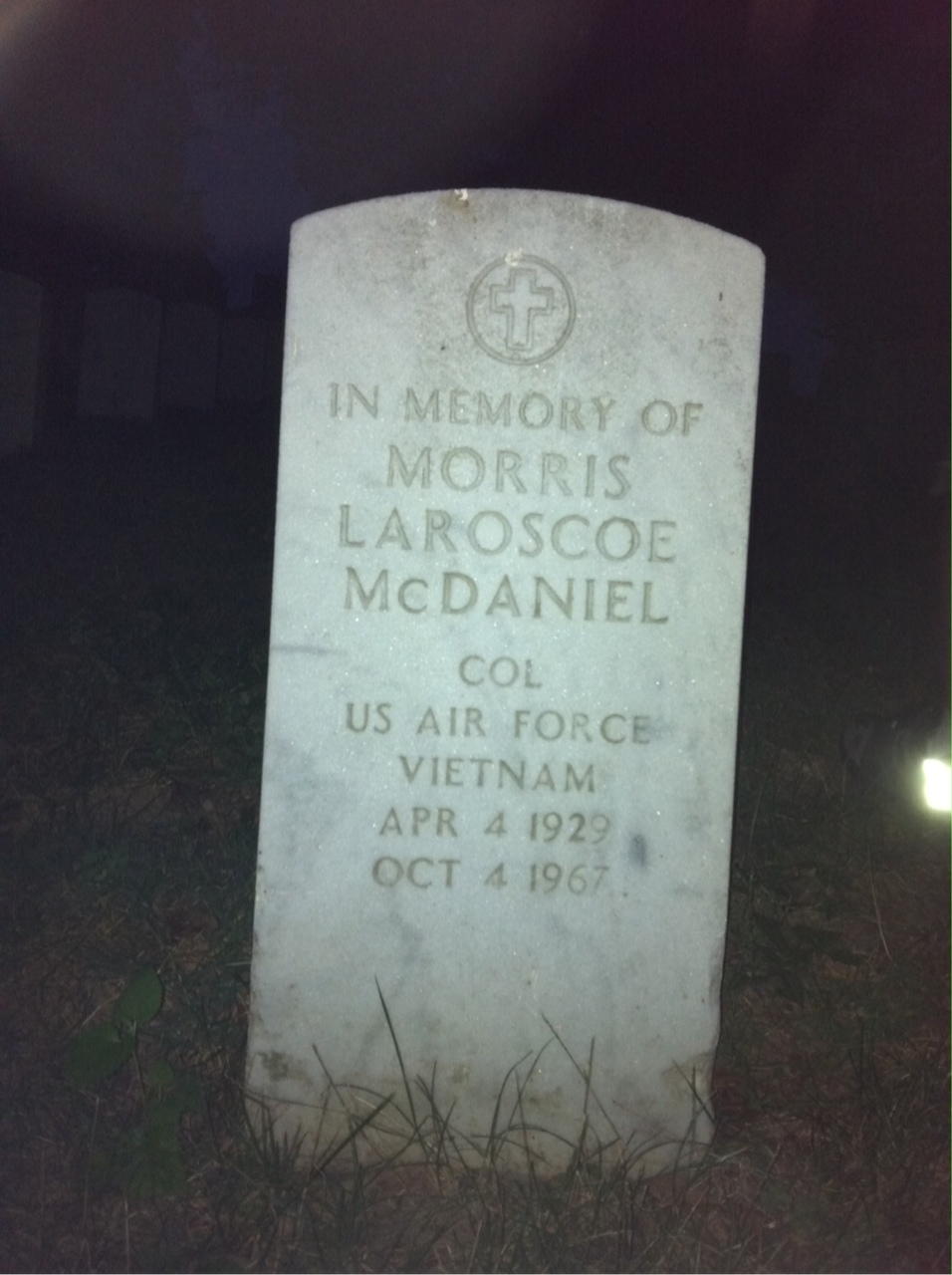 Headstone of Morris Larosco McDaniel Jr.