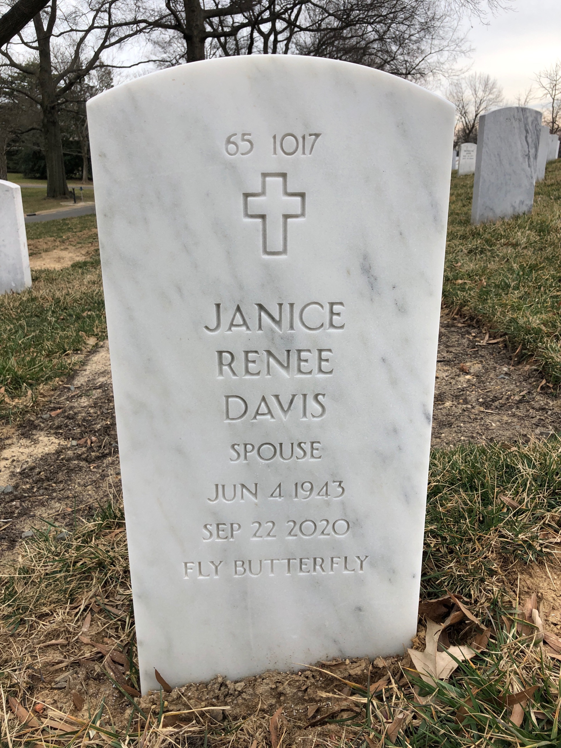 Back of headstone — Leroy Lawrence Offenbacker