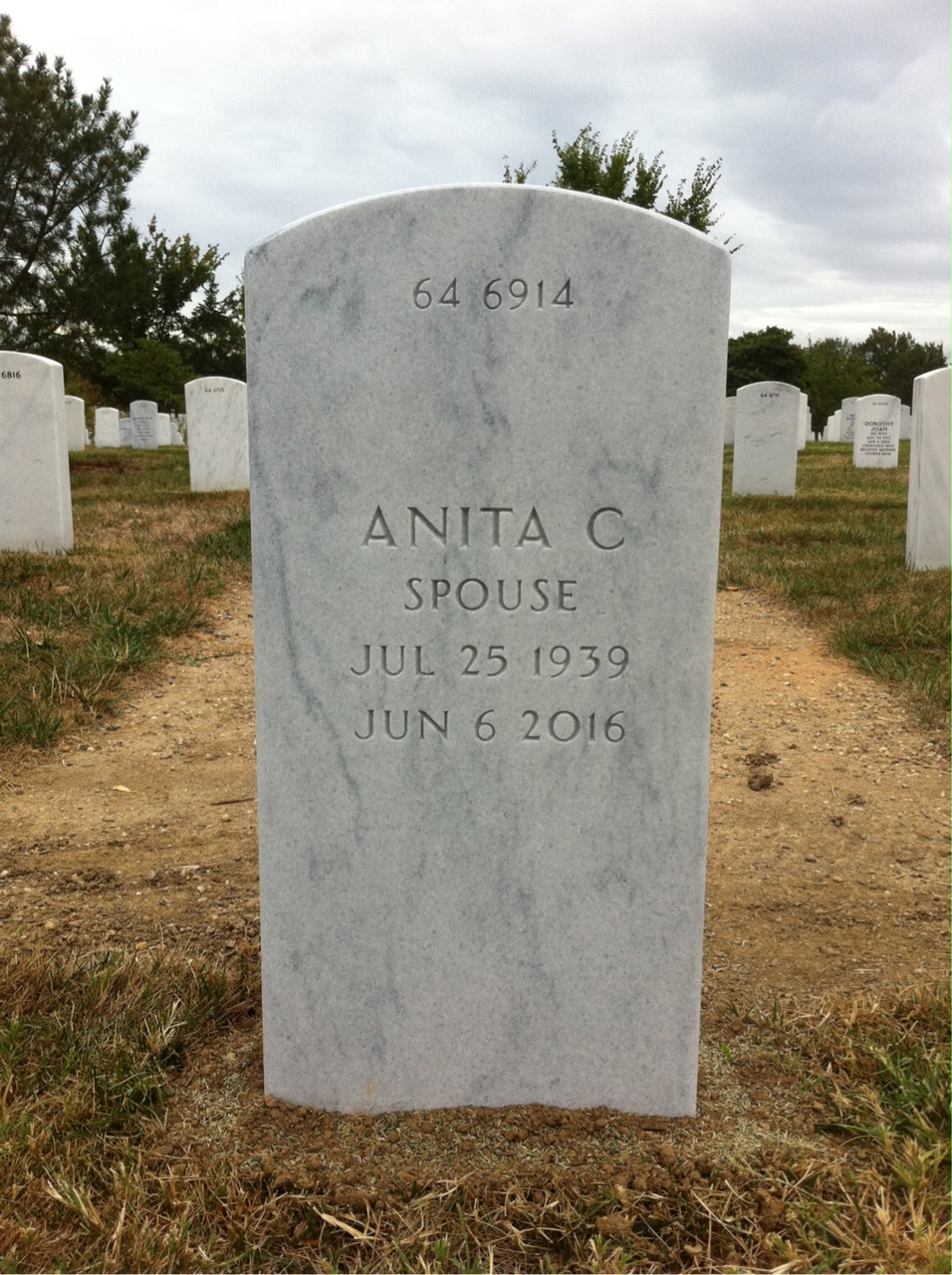 Back of headstone — Vic A Barba